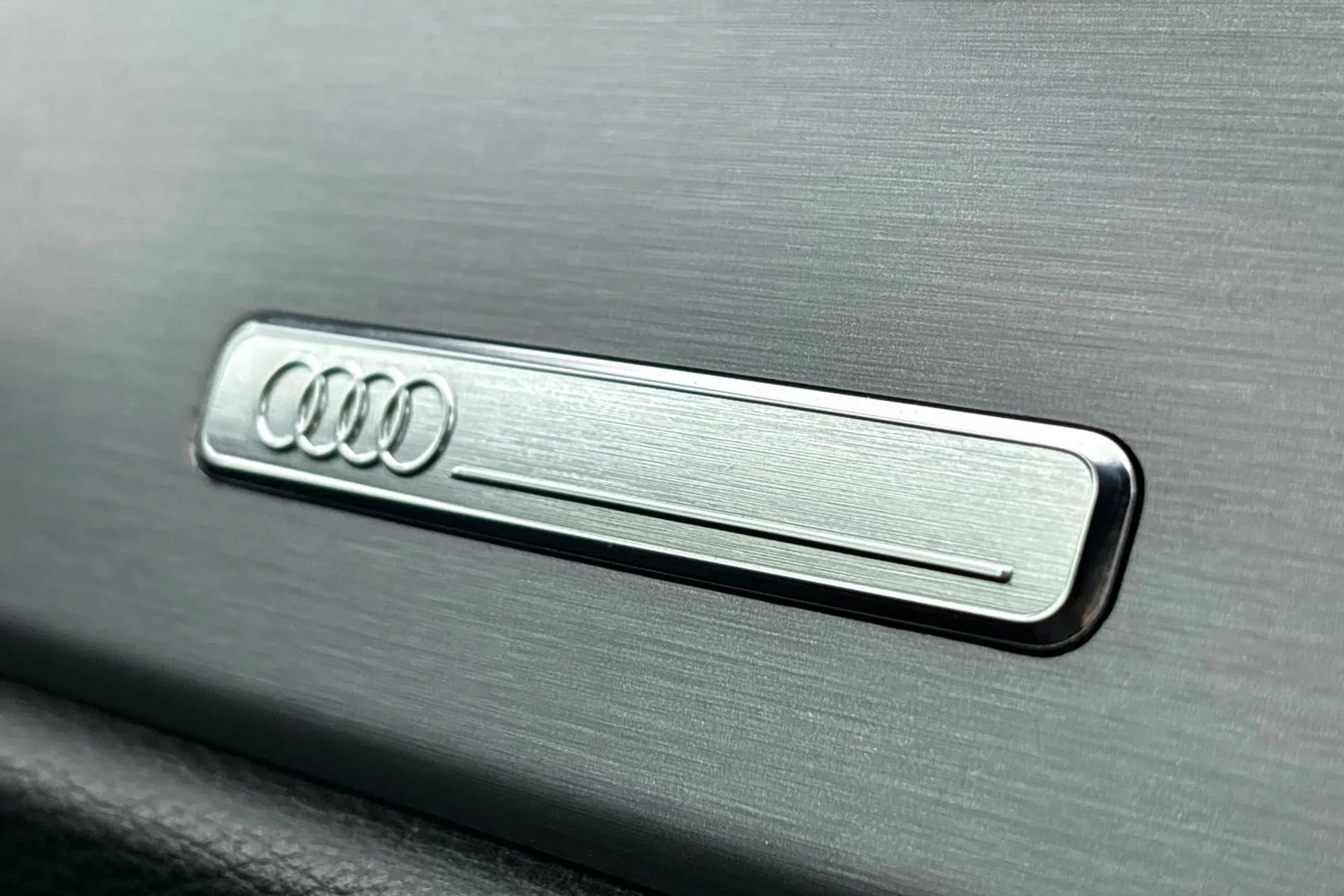 Audi Q3 thumbnail image number 45