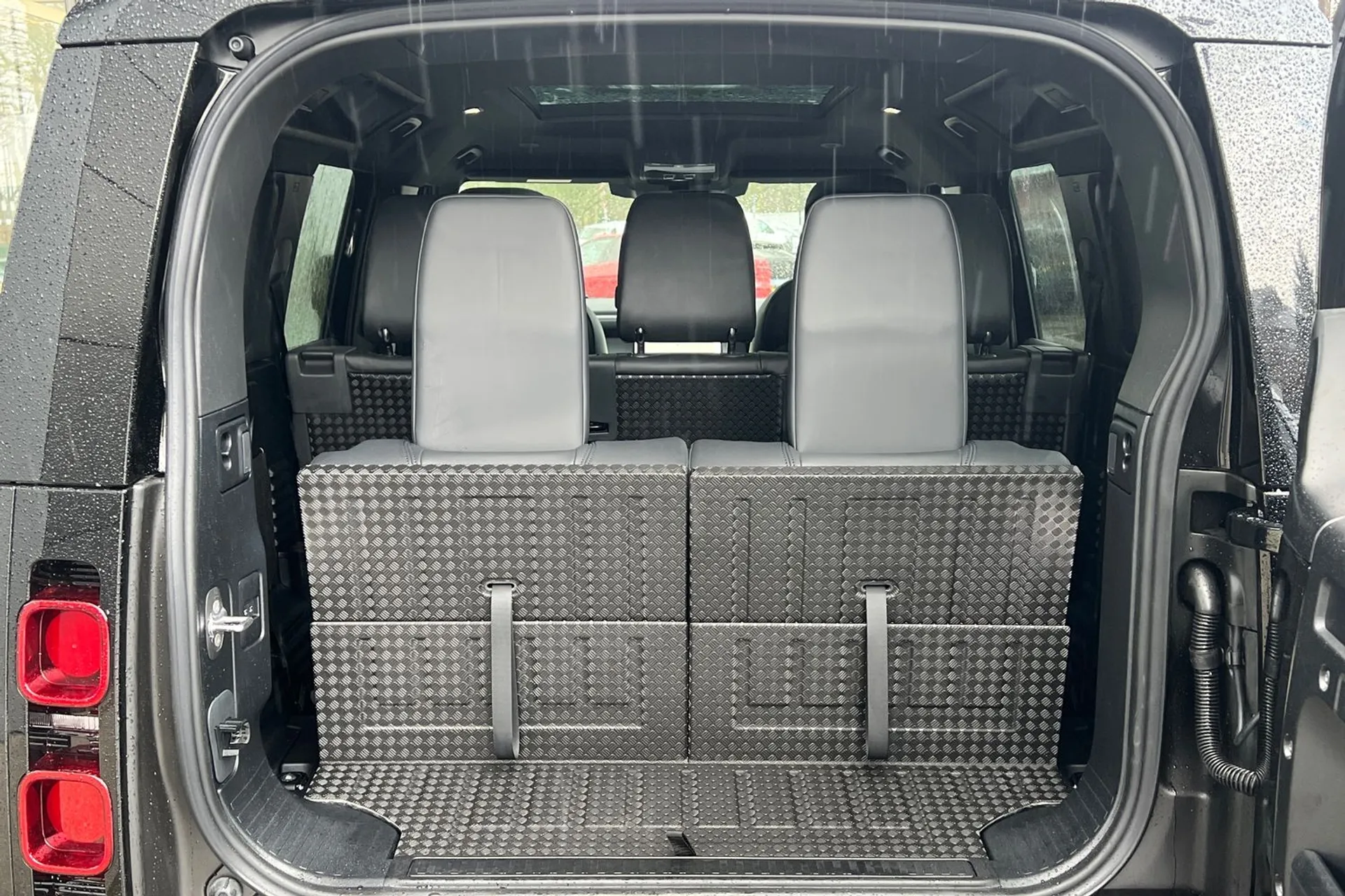 LAND ROVER DEFENDER thumbnail image number 33