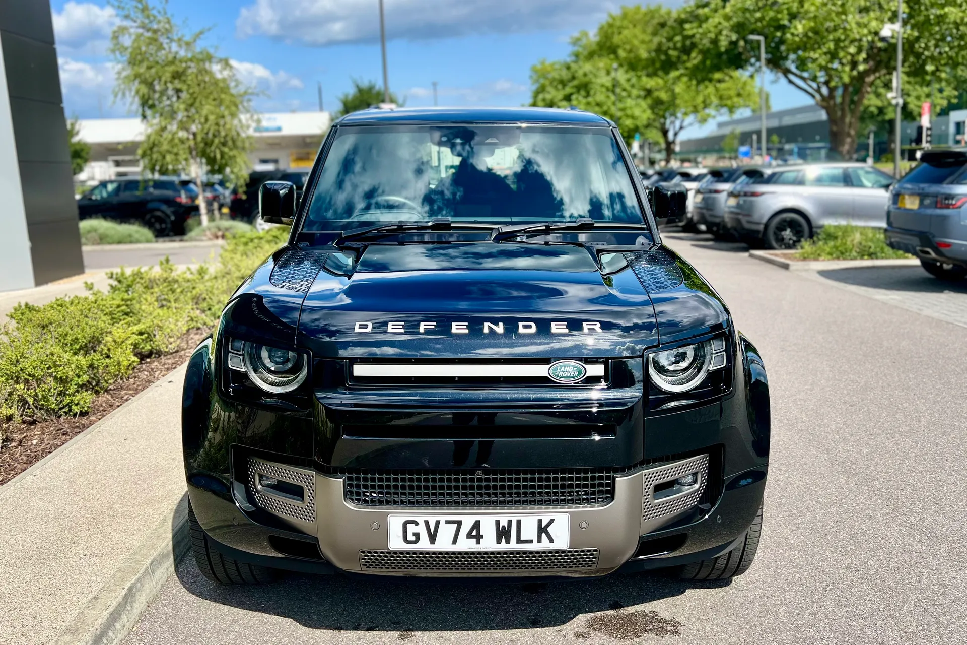LAND ROVER DEFENDER thumbnail image number 10