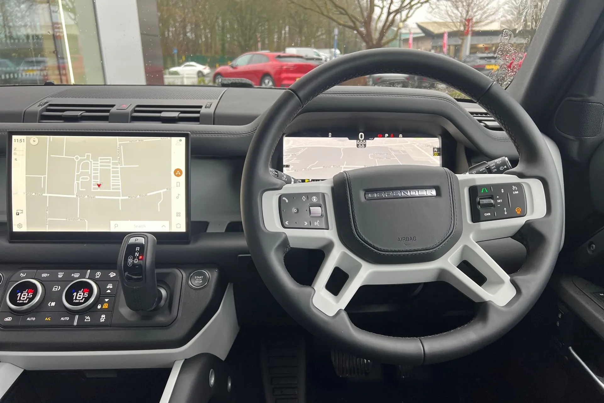 LAND ROVER DEFENDER thumbnail image number 30
