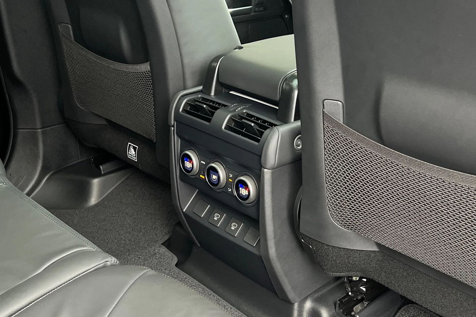 LAND ROVER DEFENDER thumbnail image number 42