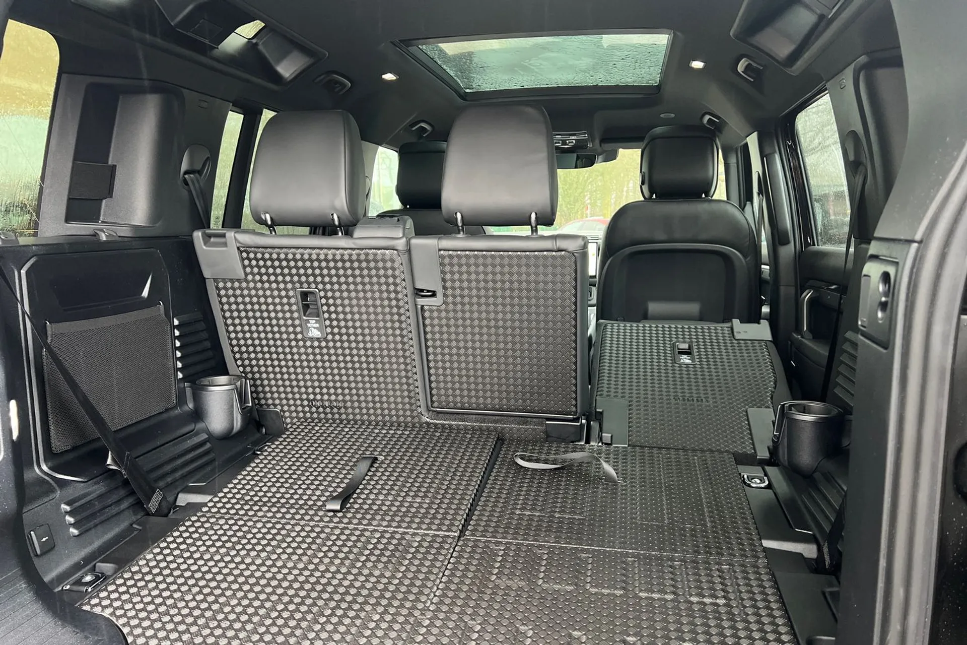 LAND ROVER DEFENDER thumbnail image number 37