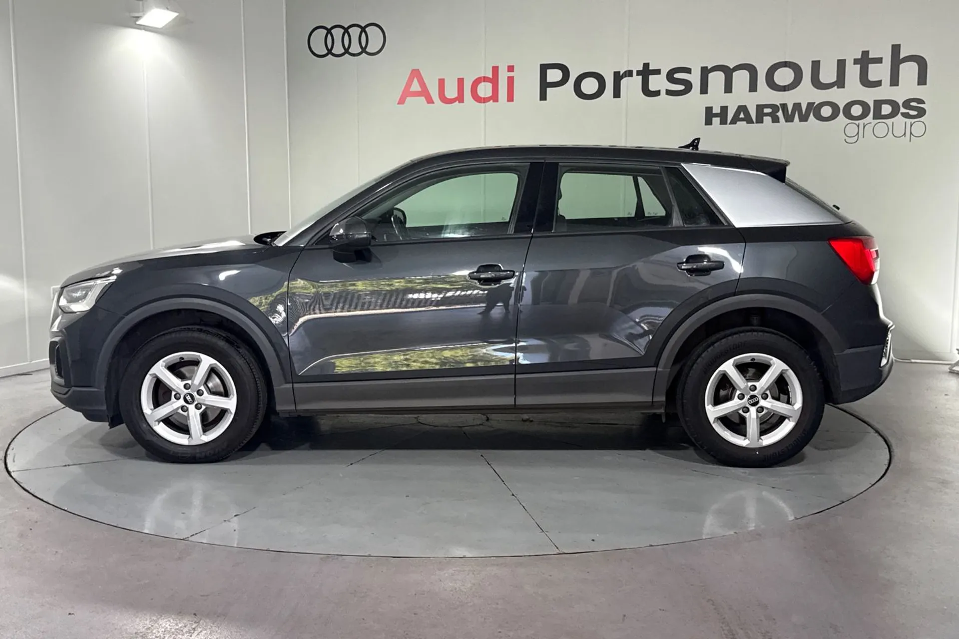 Audi Q2 thumbnail image number 9