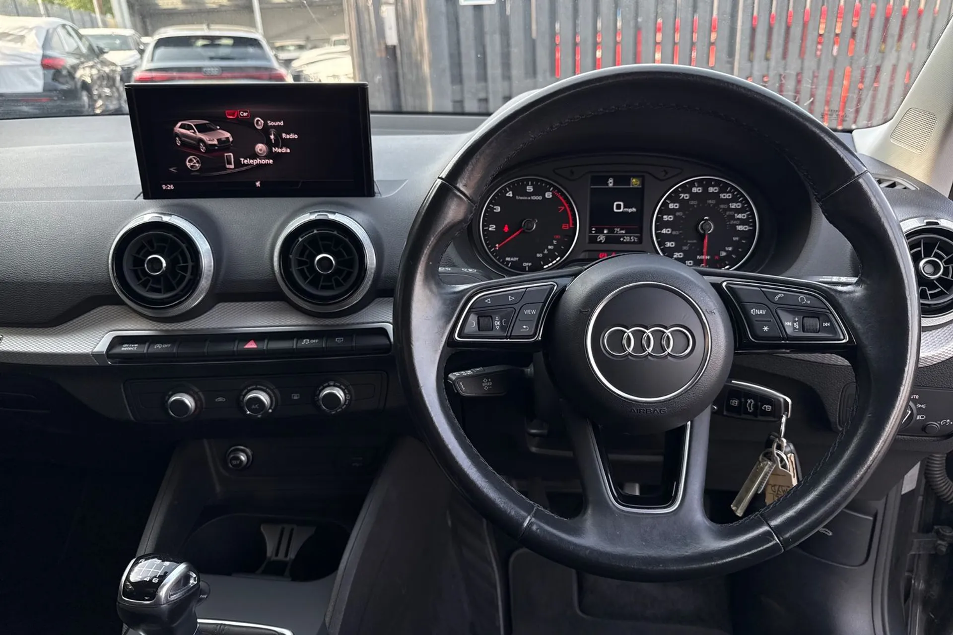 Audi Q2 thumbnail image number 33