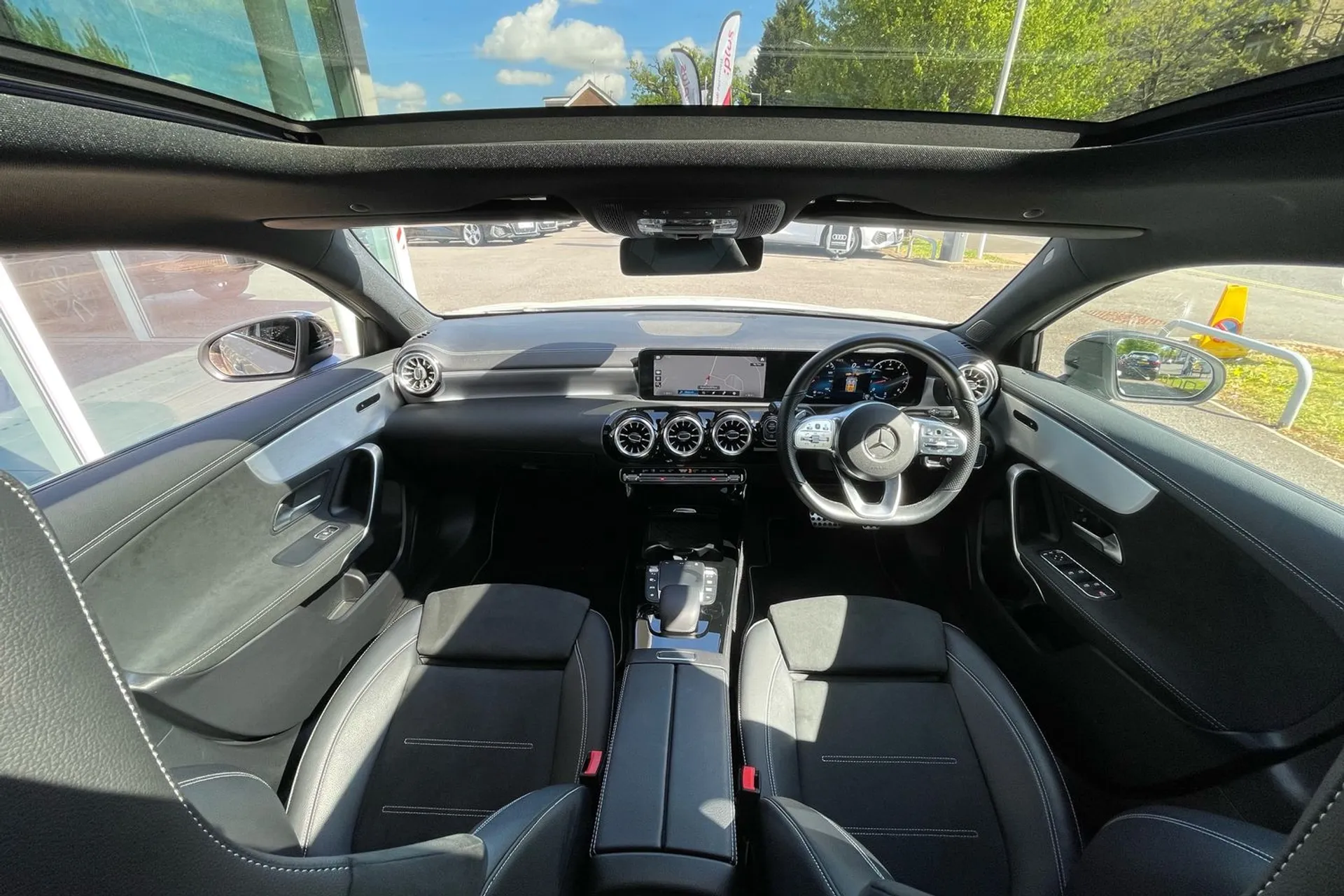 MERCEDES-BENZ A CLASS thumbnail image number 3