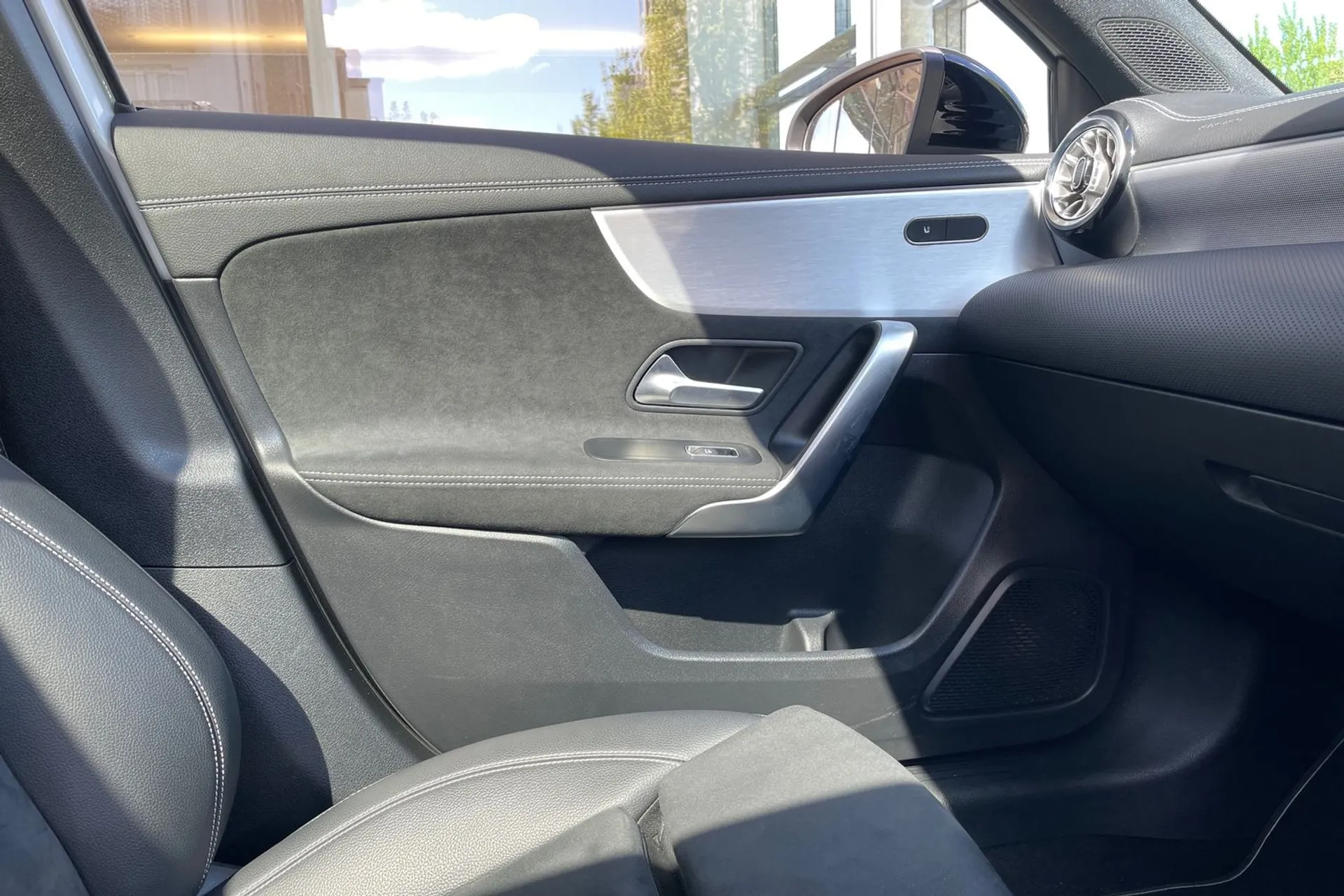 MERCEDES-BENZ A CLASS thumbnail image number 41