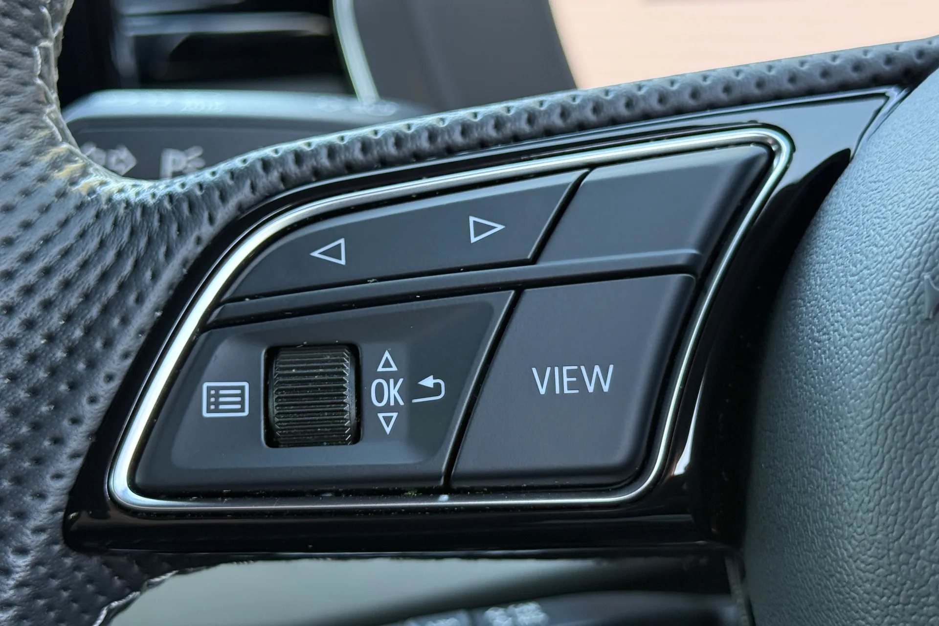 Audi A5 thumbnail image number 17