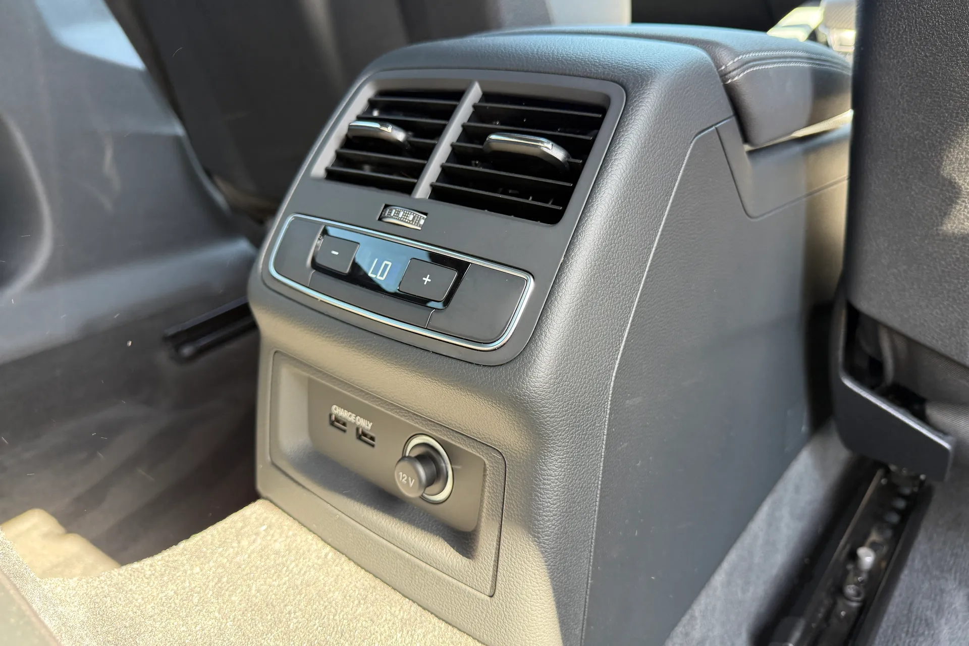 Audi A5 thumbnail image number 44