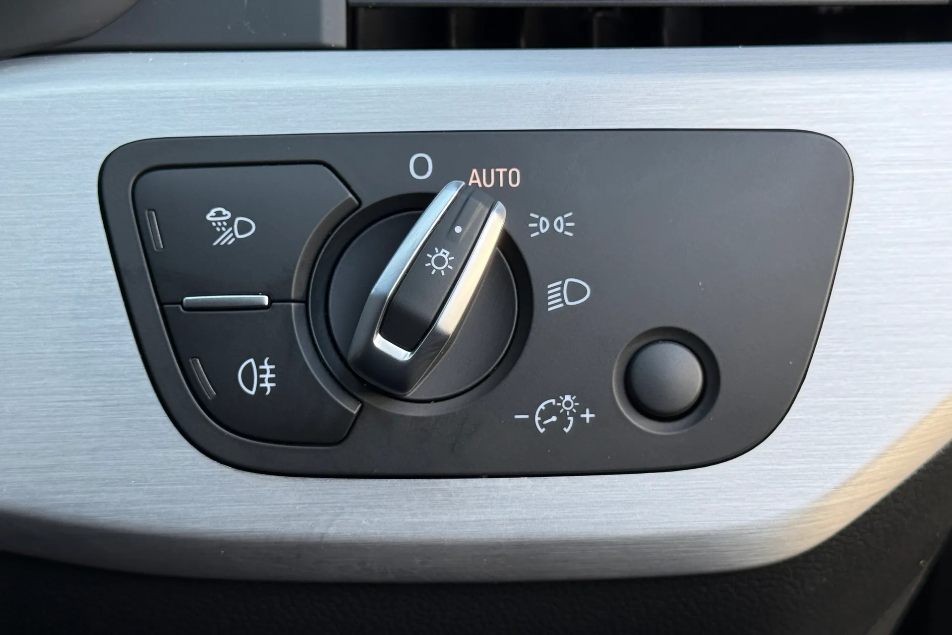 Audi A5 thumbnail image number 19