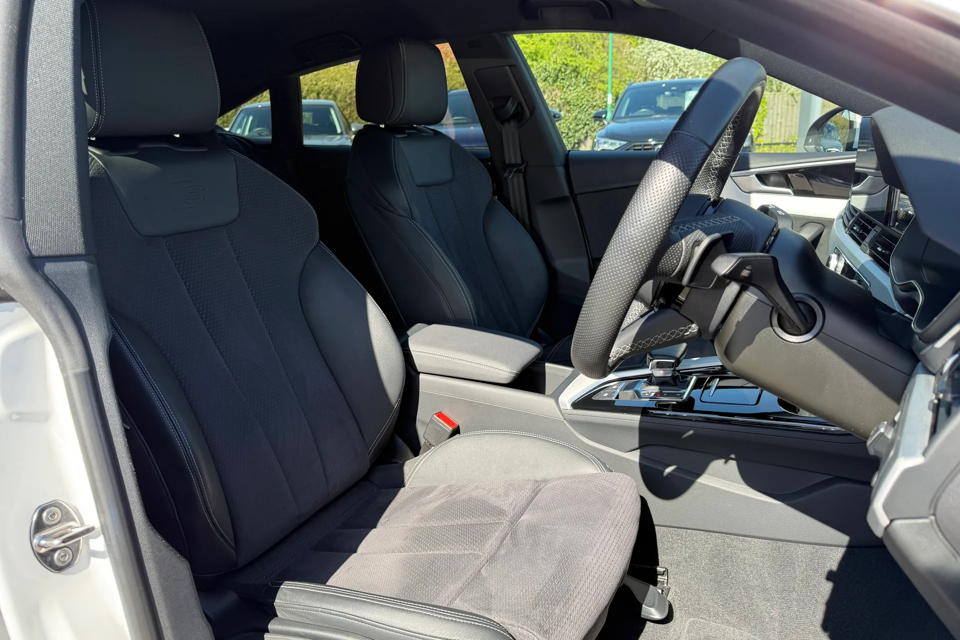 Audi A5 thumbnail image number 23