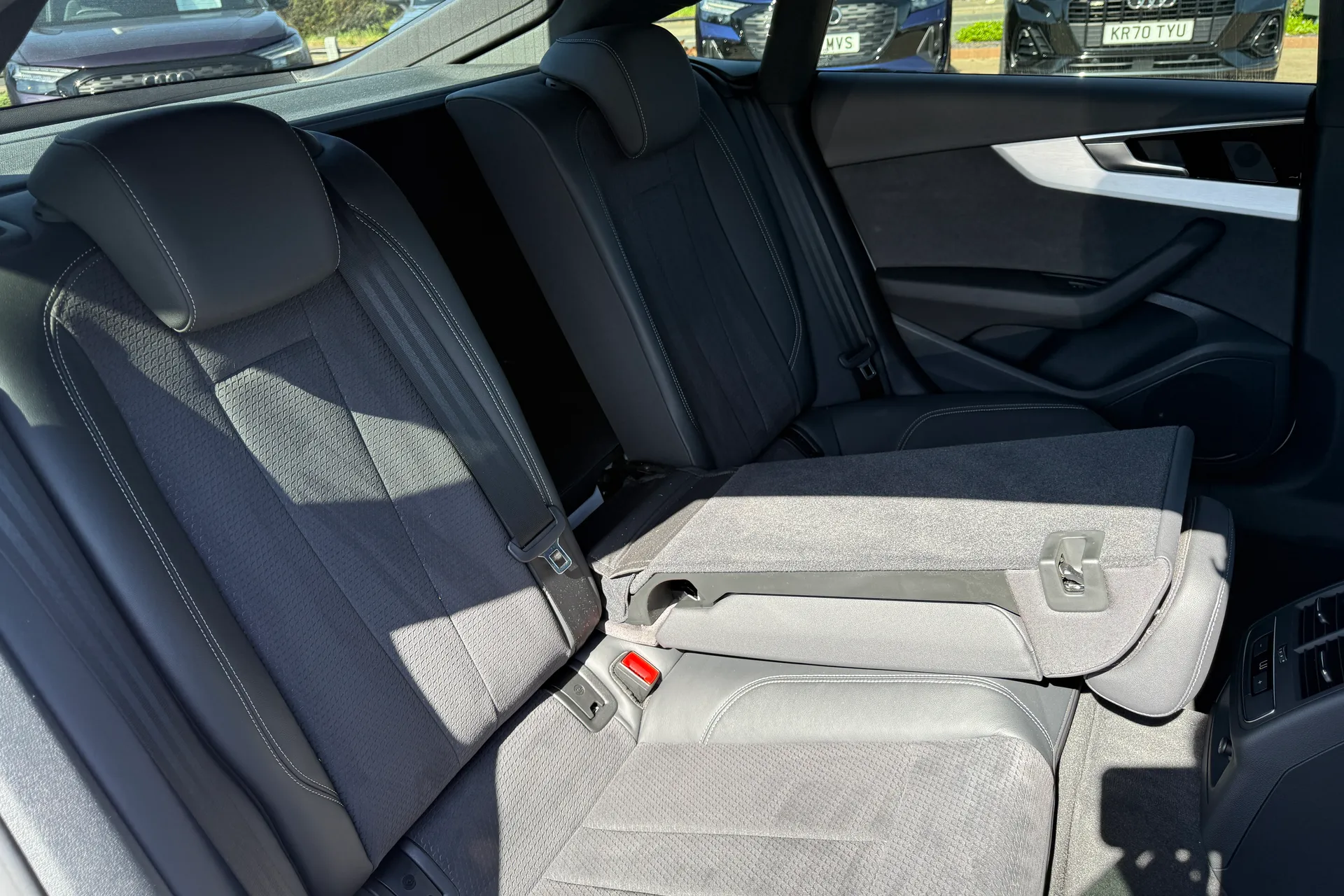 Audi A5 thumbnail image number 43