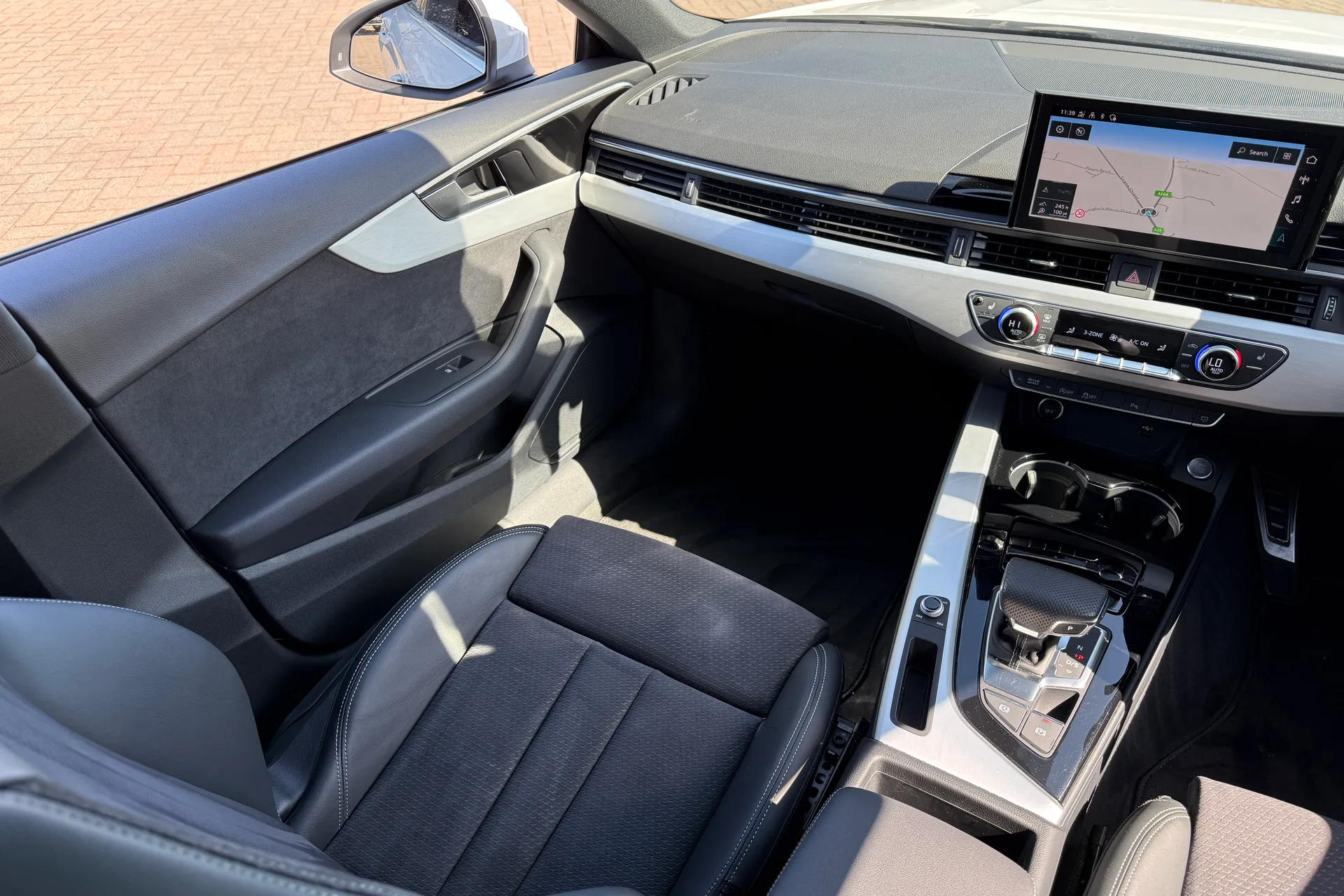 Audi A5 thumbnail image number 35