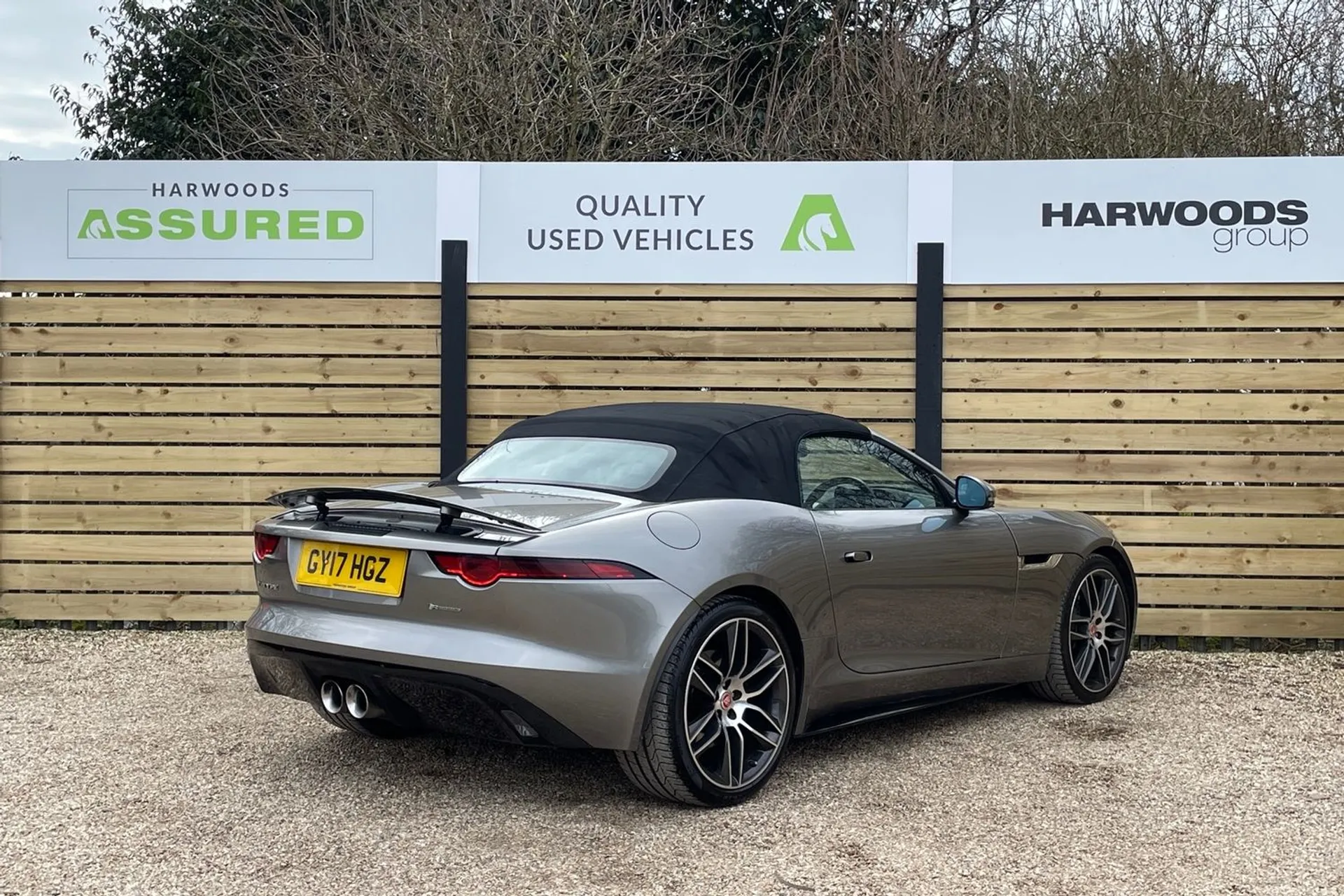Jaguar F-TYPE thumbnail image number 8