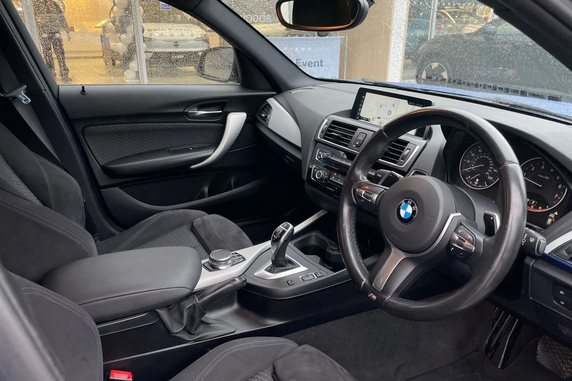 BMW 1 SERIES thumbnail image number 5