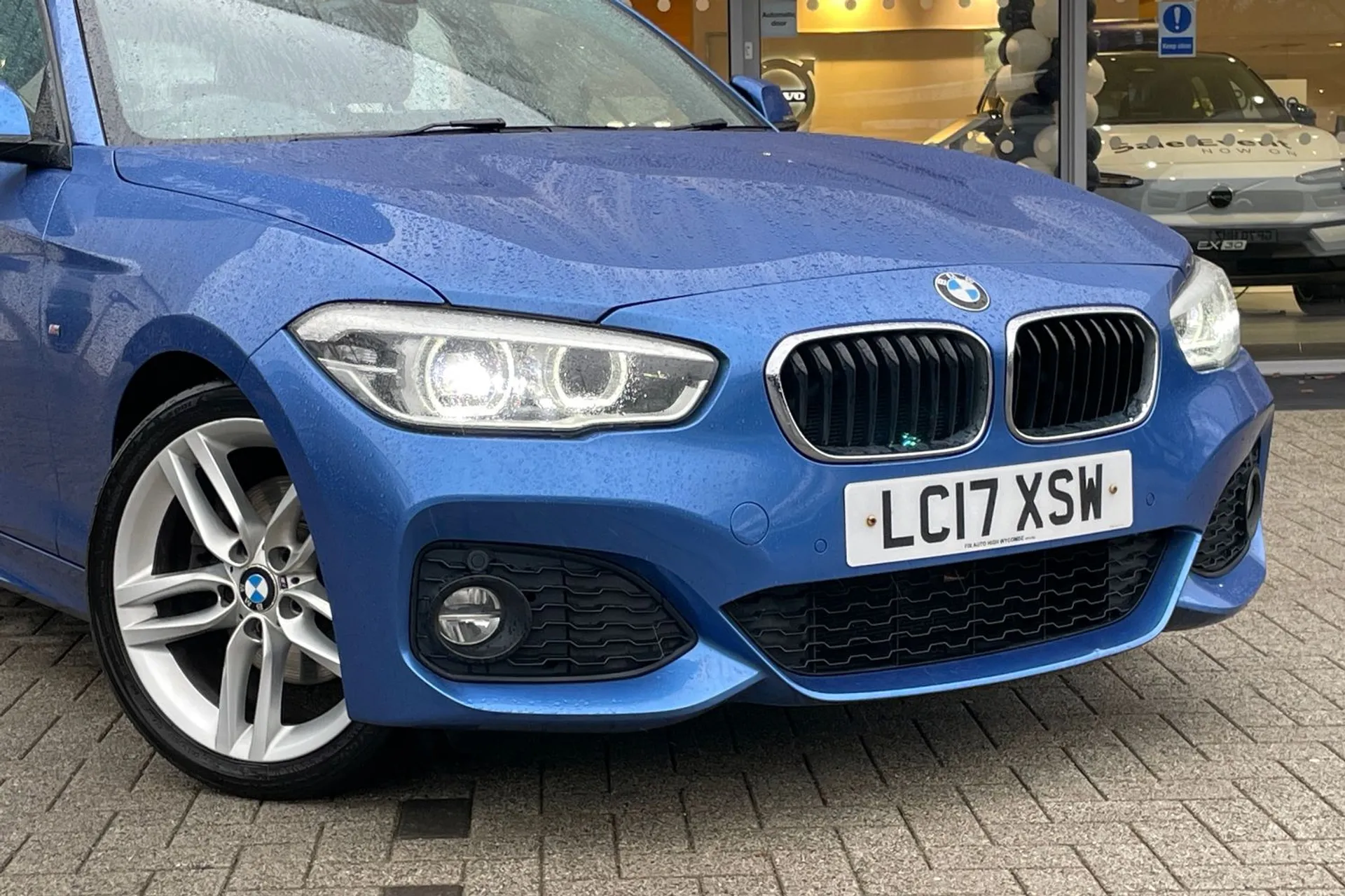 BMW 1 SERIES thumbnail image number 6