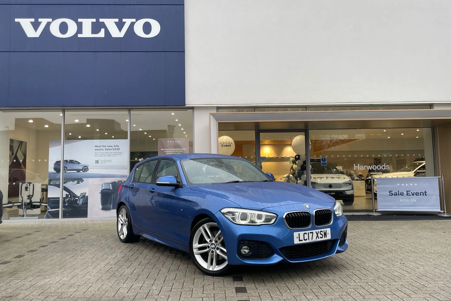 BMW 1 SERIES focused image