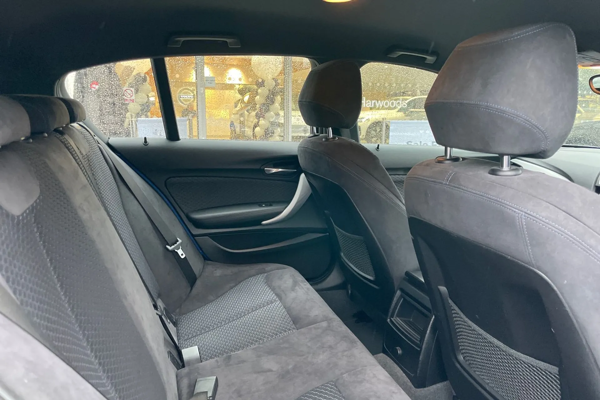 BMW 1 SERIES thumbnail image number 22