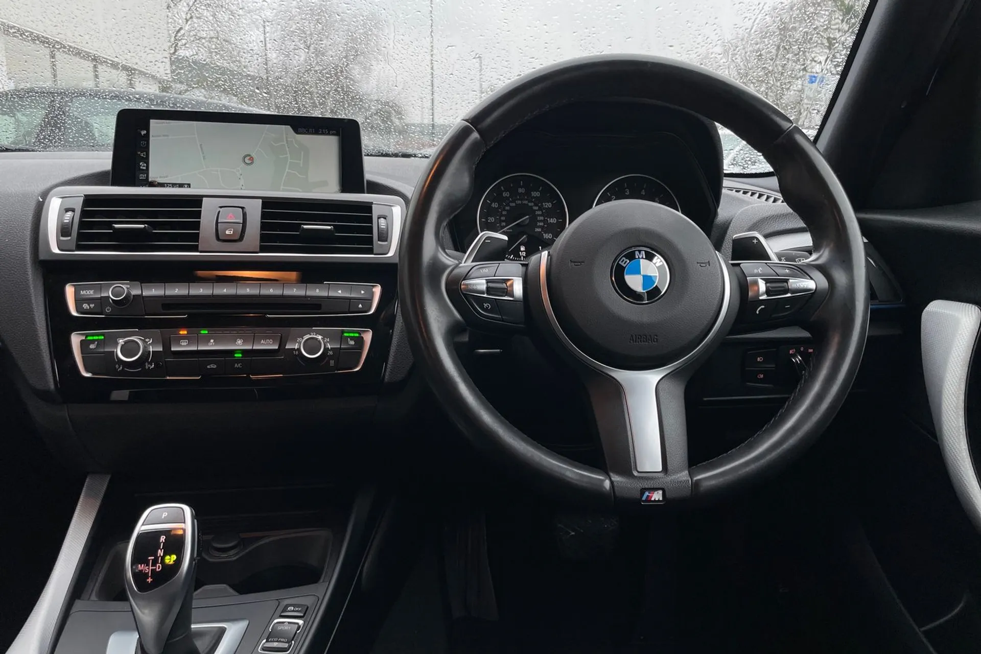 BMW 1 SERIES thumbnail image number 33