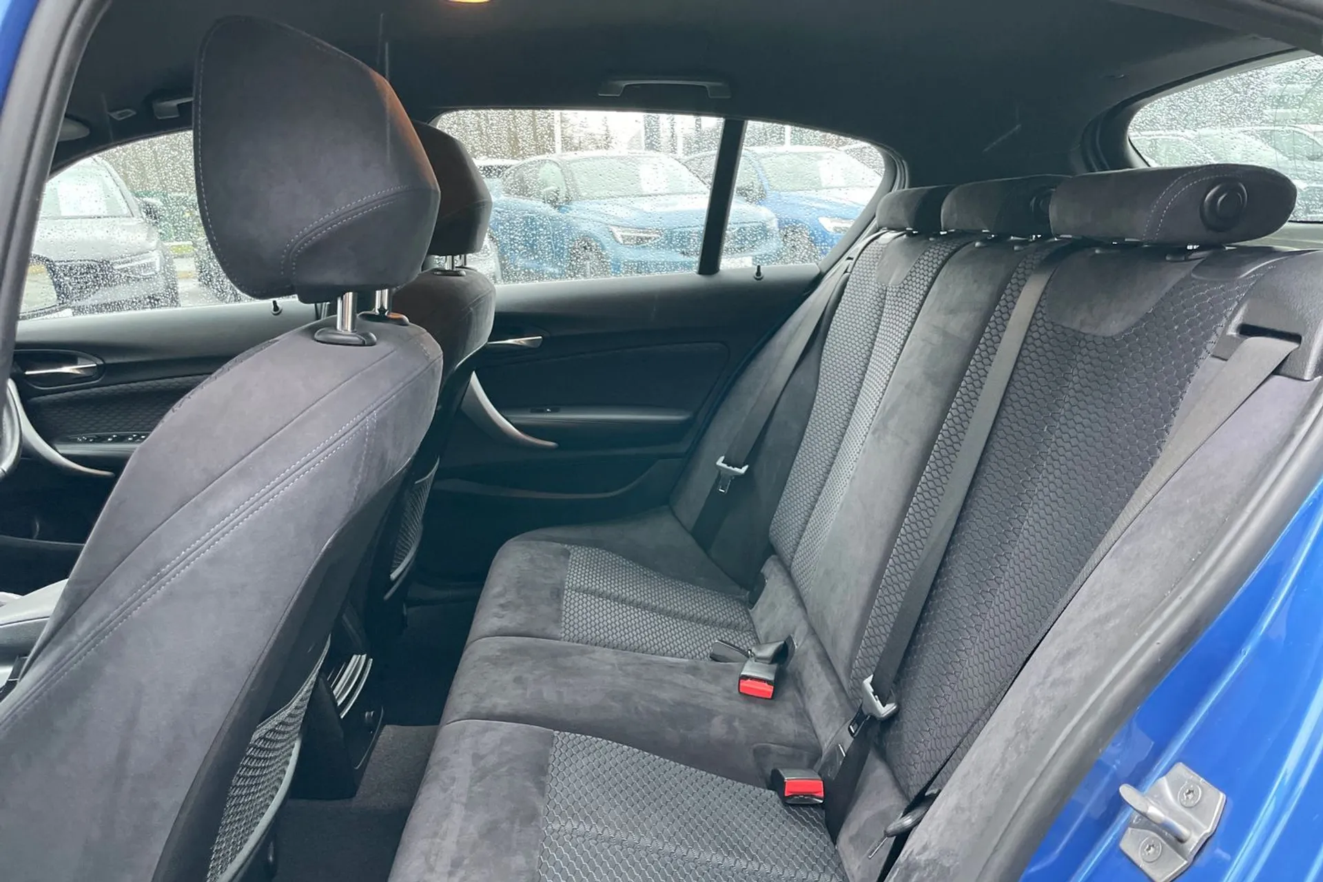 BMW 1 SERIES thumbnail image number 29