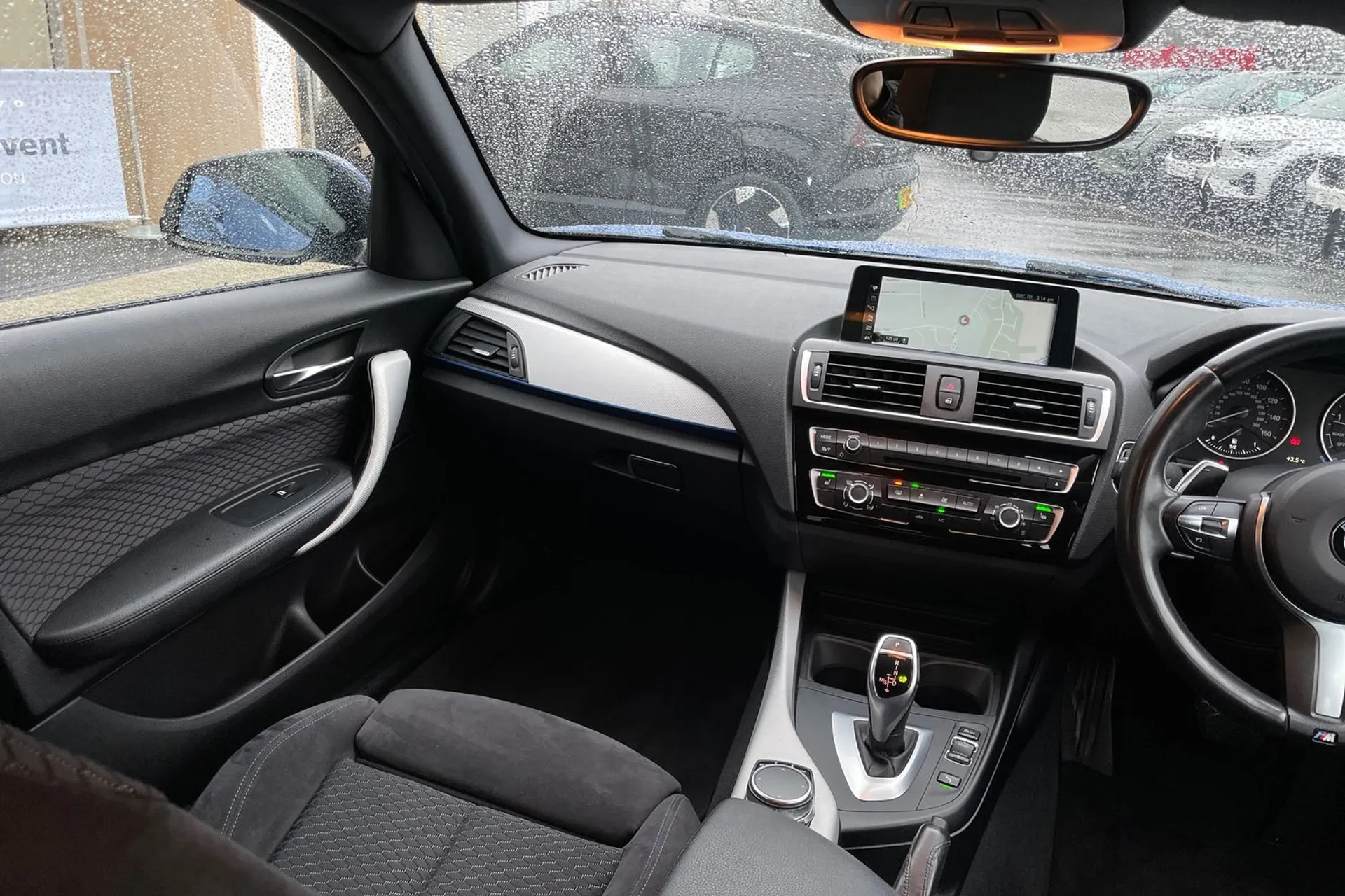 BMW 1 SERIES thumbnail image number 31