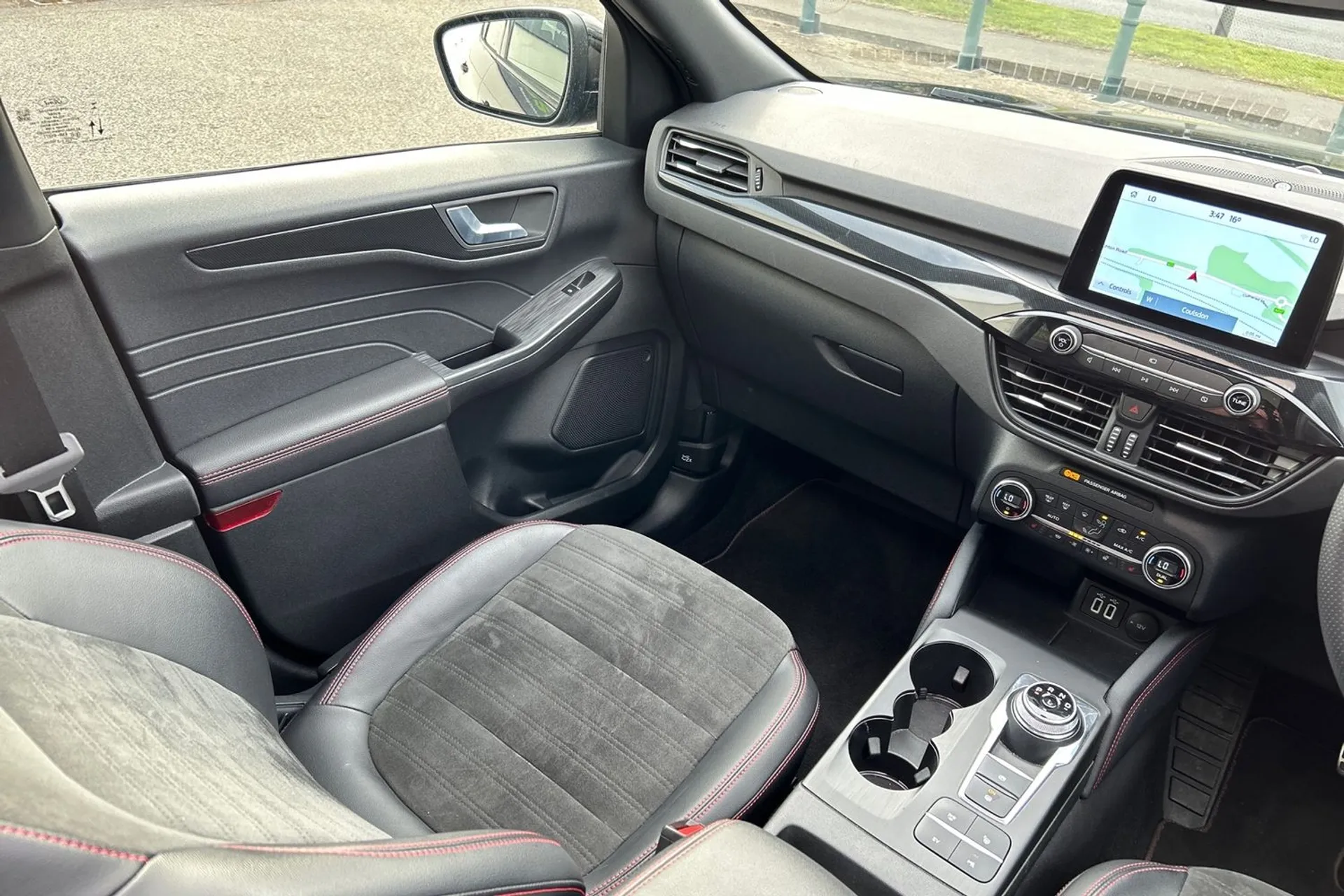 FORD KUGA thumbnail image number 38