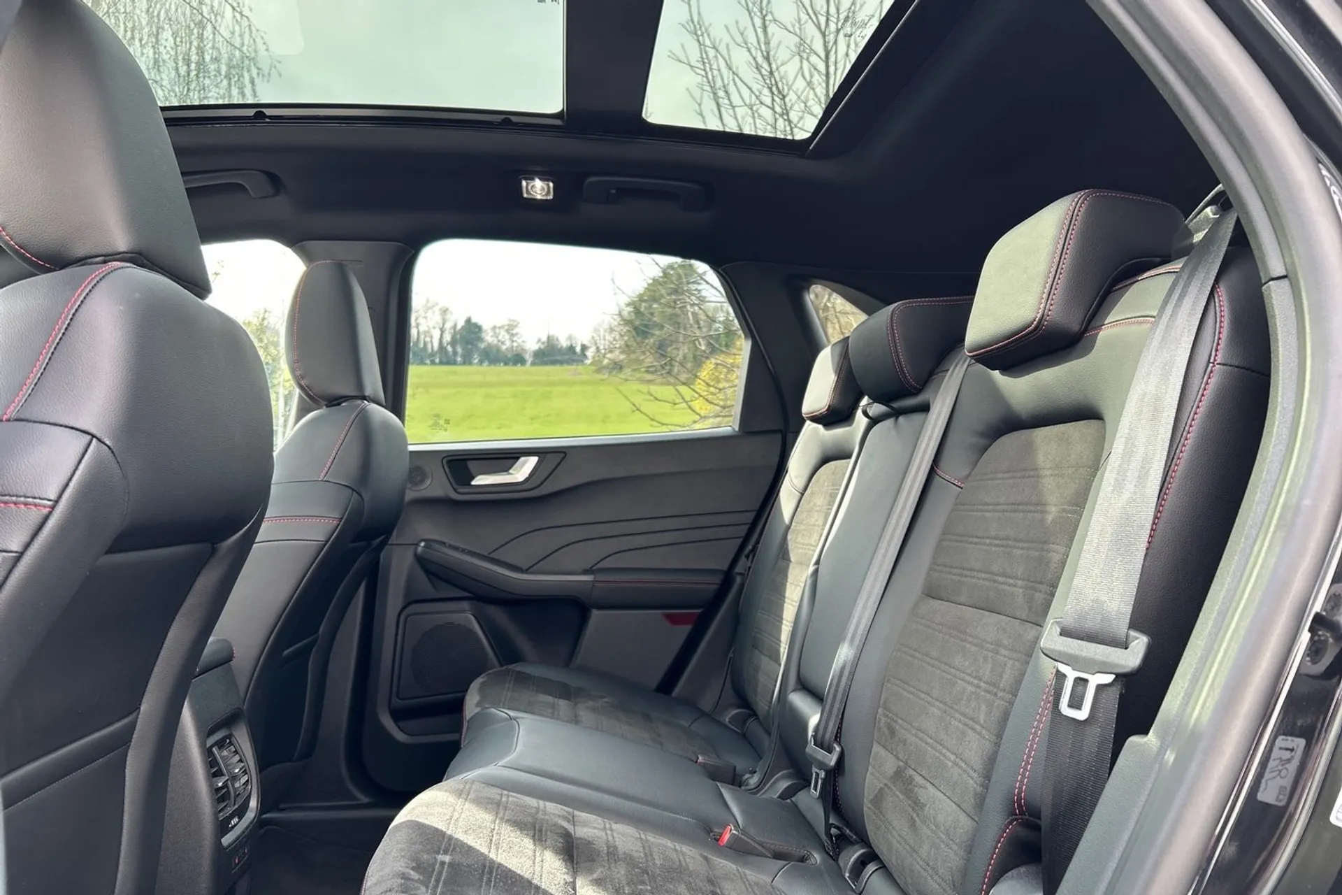 FORD KUGA thumbnail image number 20