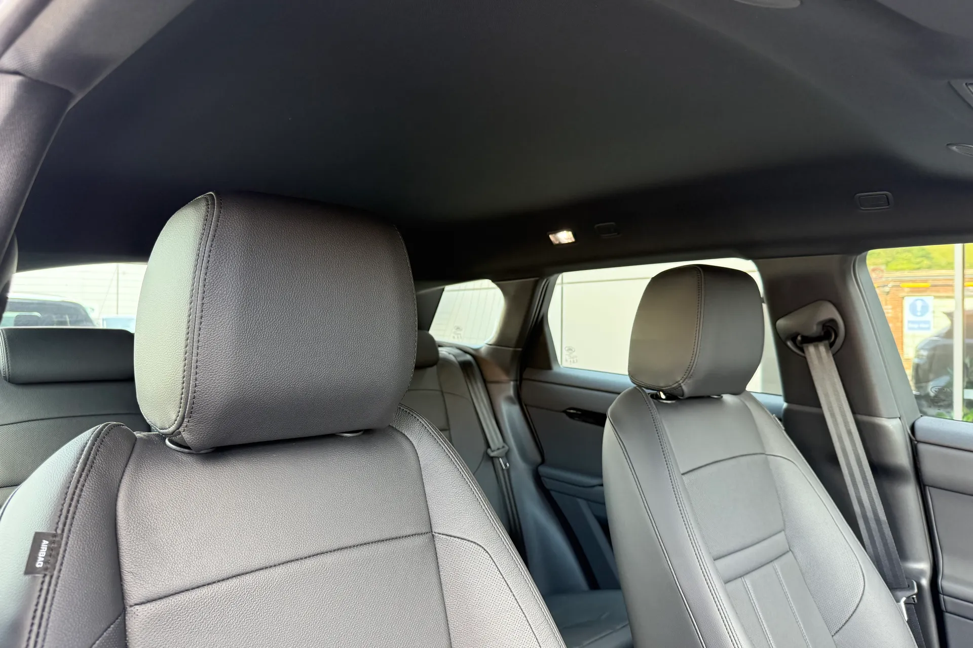 LAND ROVER RANGE ROVER EVOQUE thumbnail image number 31
