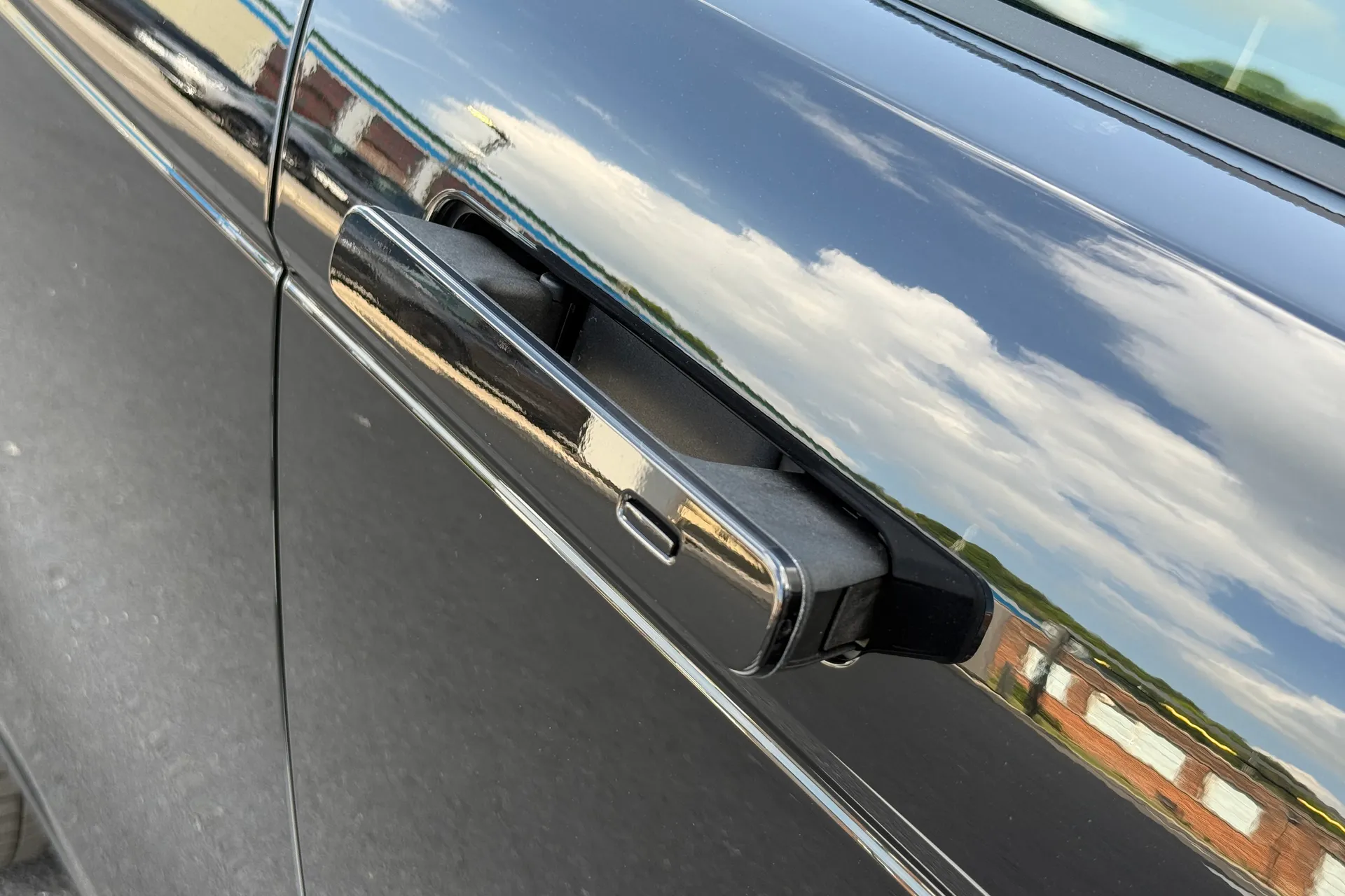 LAND ROVER RANGE ROVER EVOQUE thumbnail image number 23