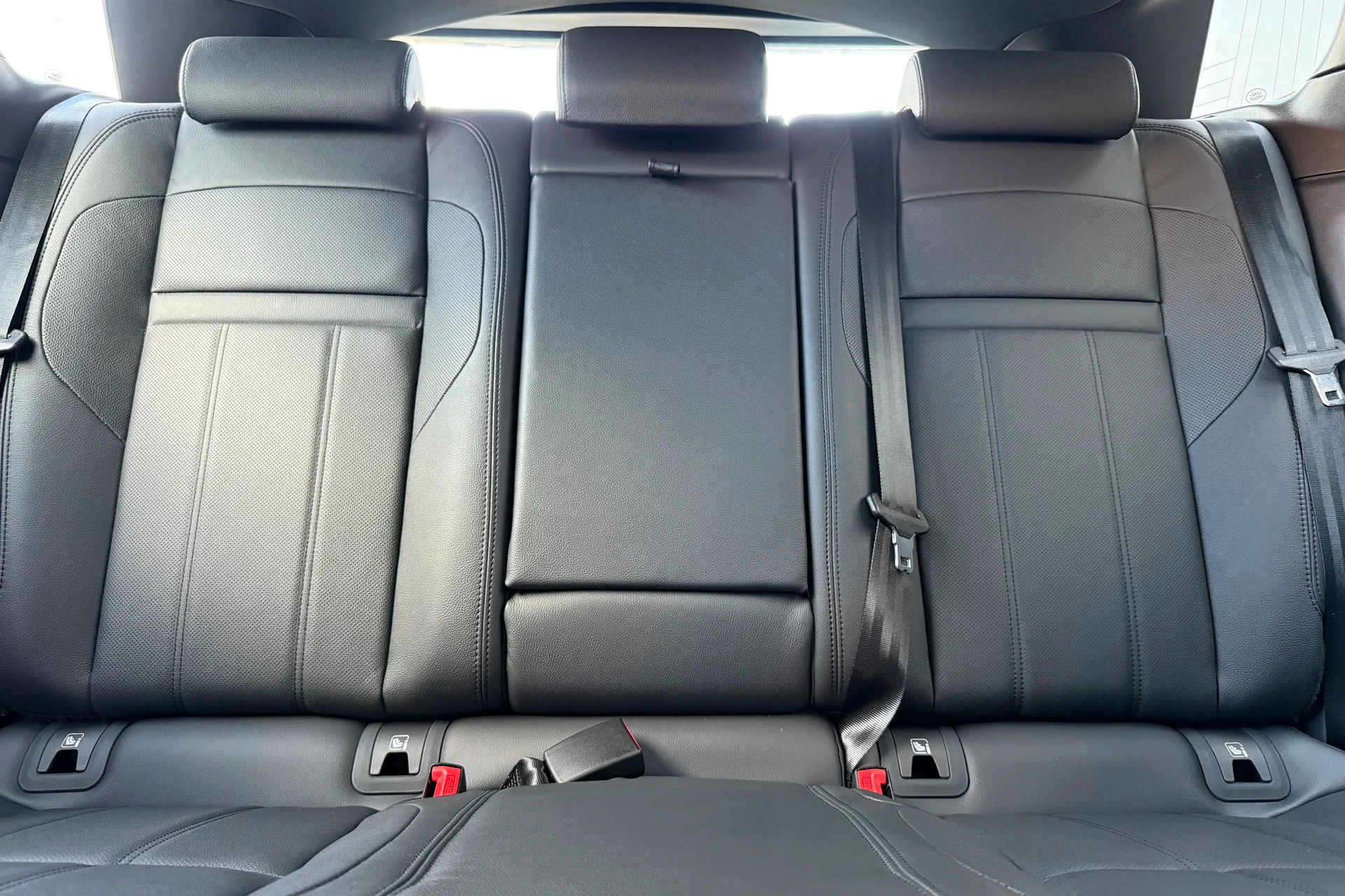 LAND ROVER RANGE ROVER EVOQUE thumbnail image number 32