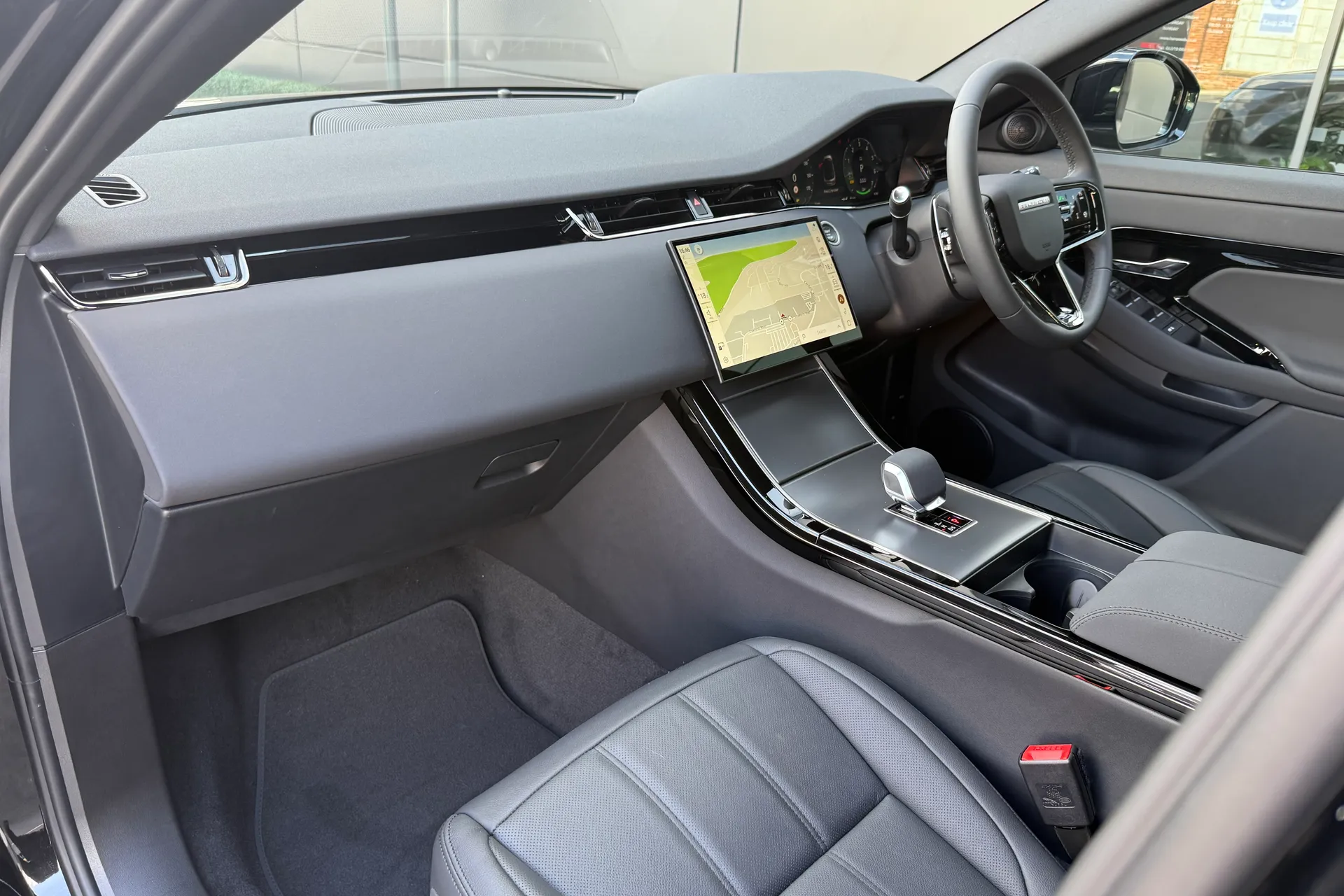 LAND ROVER RANGE ROVER EVOQUE thumbnail image number 43