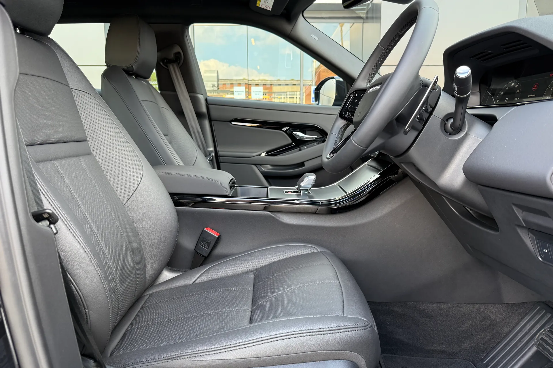 LAND ROVER RANGE ROVER EVOQUE thumbnail image number 13