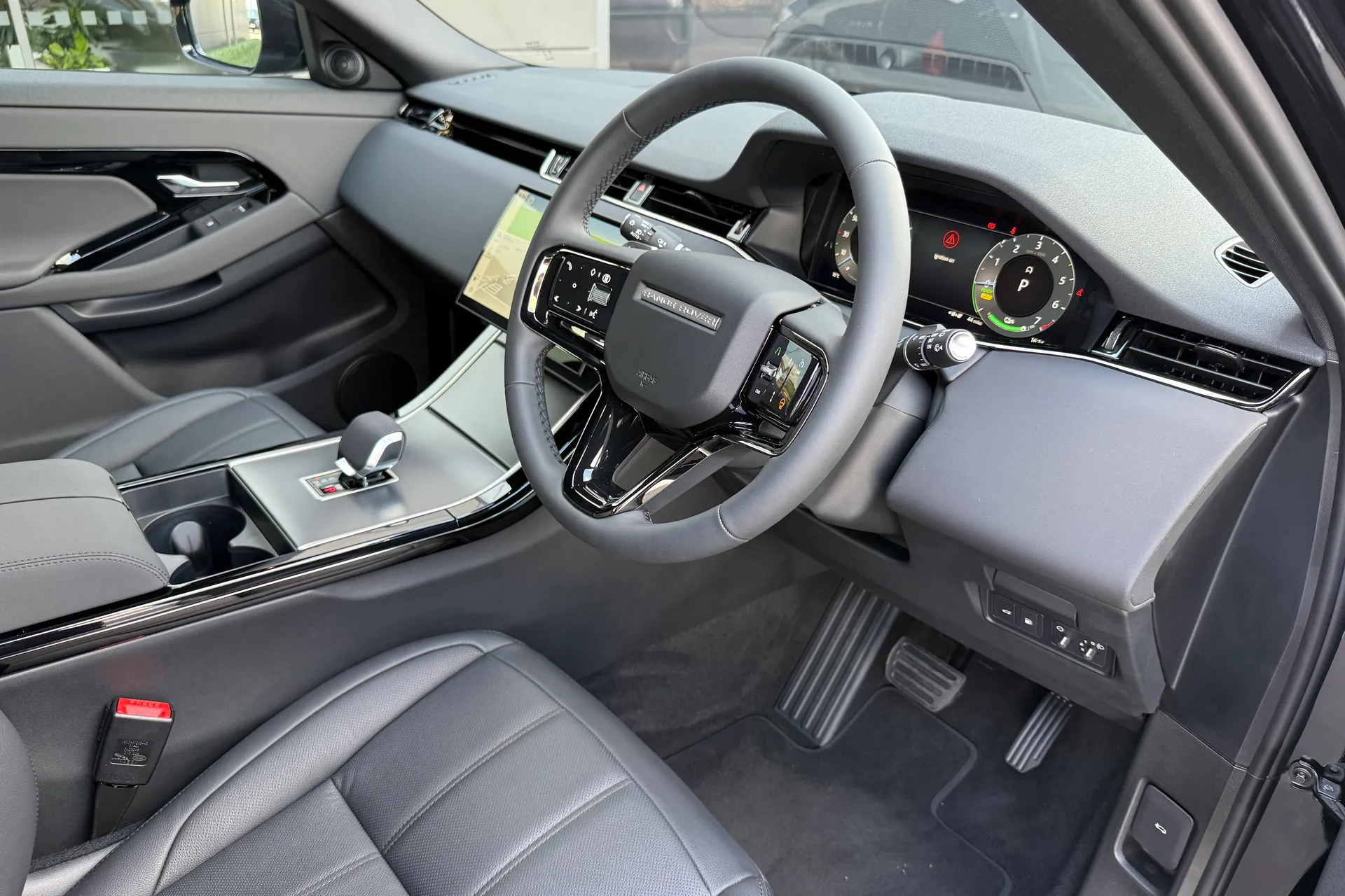 LAND ROVER RANGE ROVER EVOQUE thumbnail image number 12