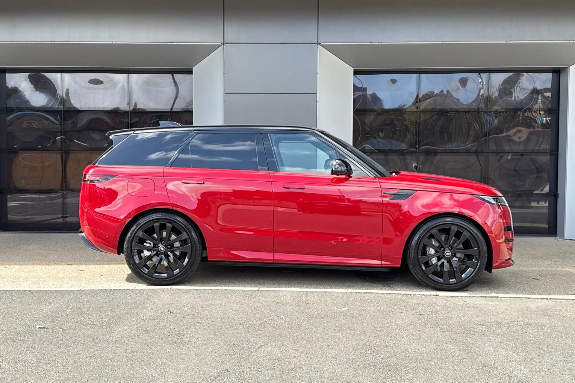 LAND ROVER RANGE ROVER SPORT thumbnail image number 2