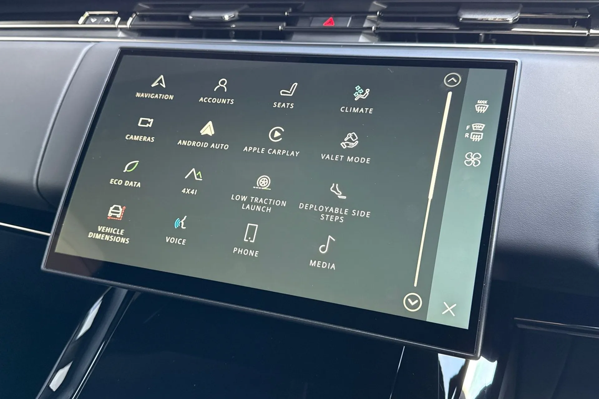 LAND ROVER RANGE ROVER SPORT thumbnail image number 60