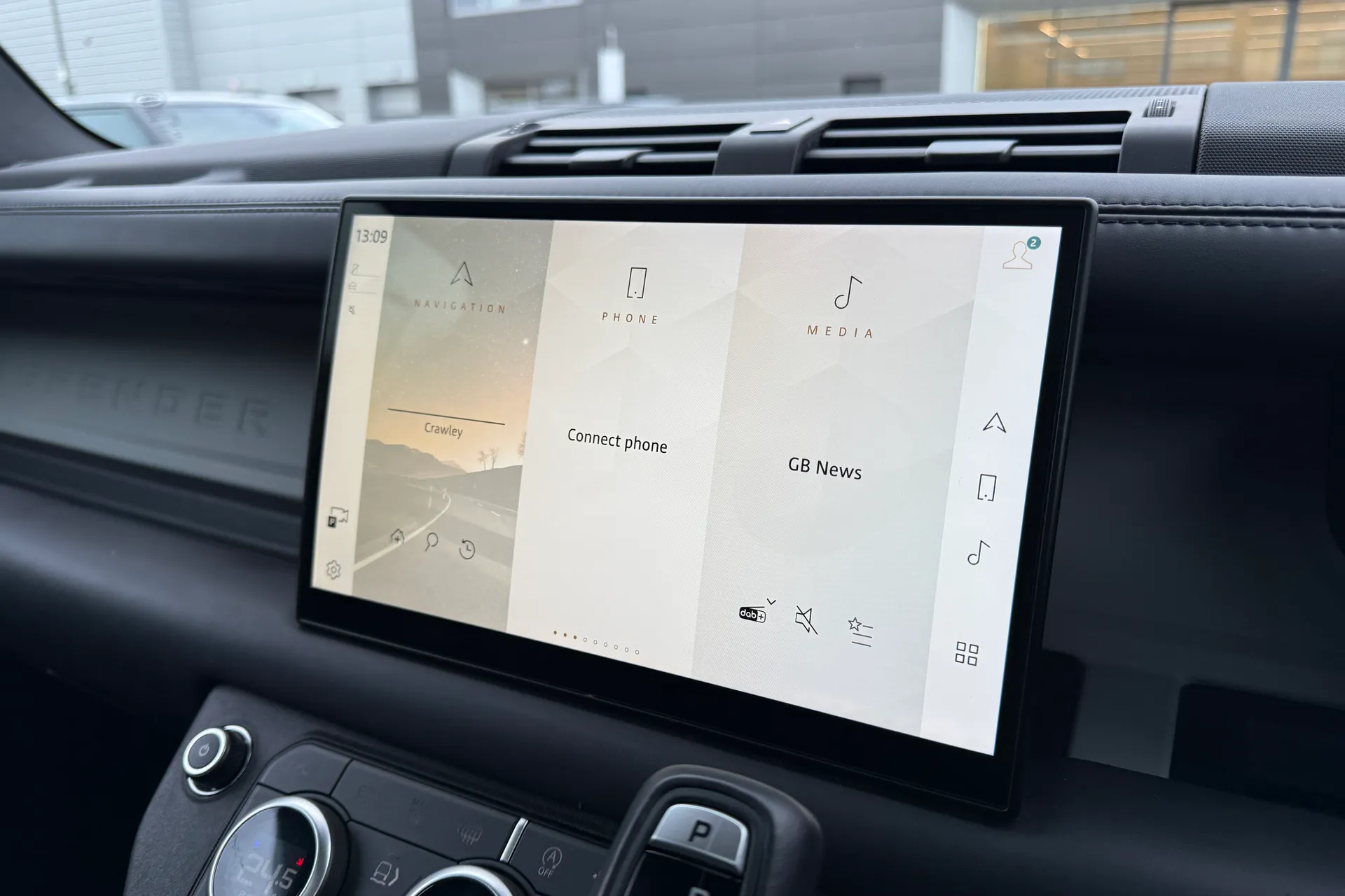 LAND ROVER DEFENDER thumbnail image number 52