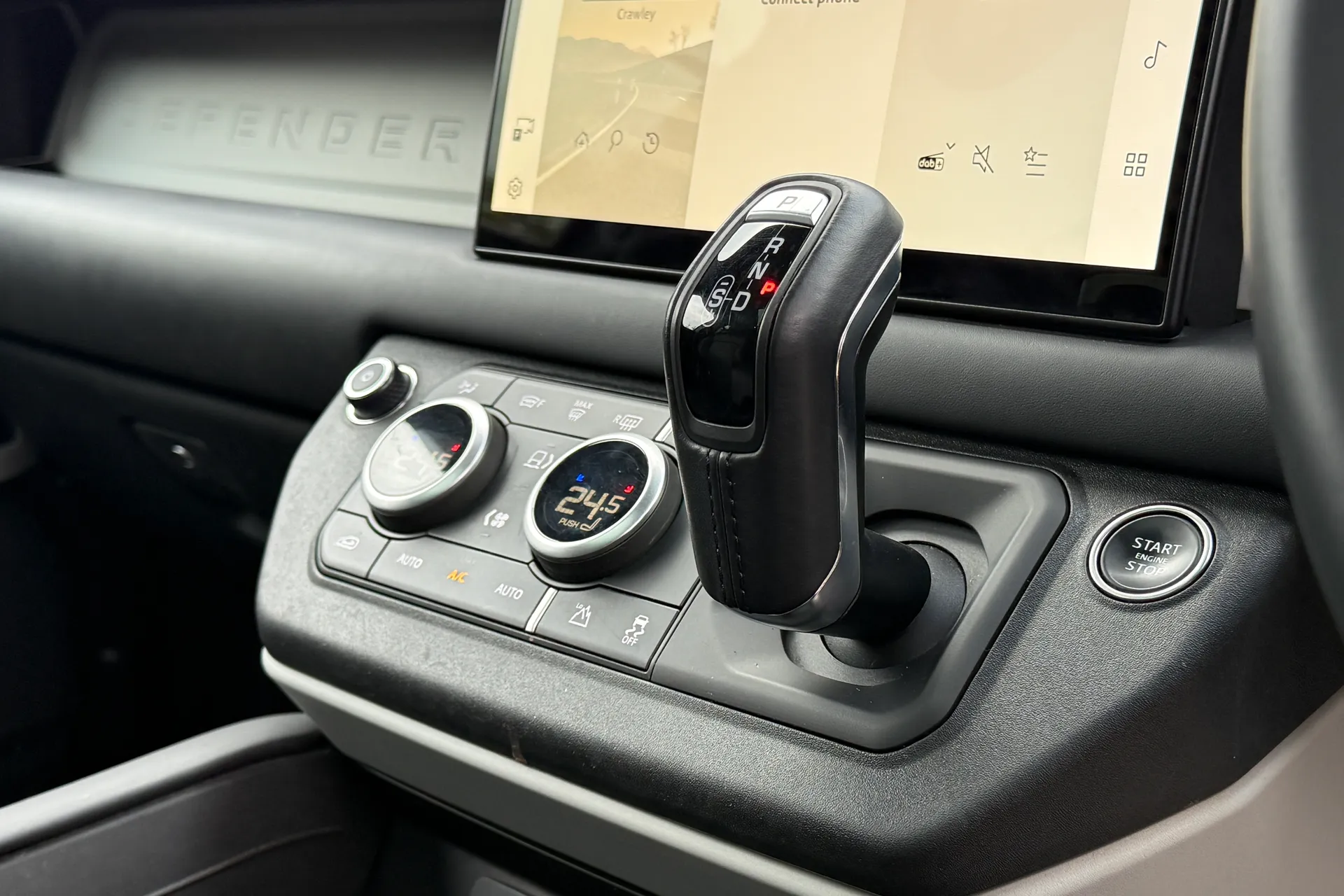 LAND ROVER DEFENDER thumbnail image number 26