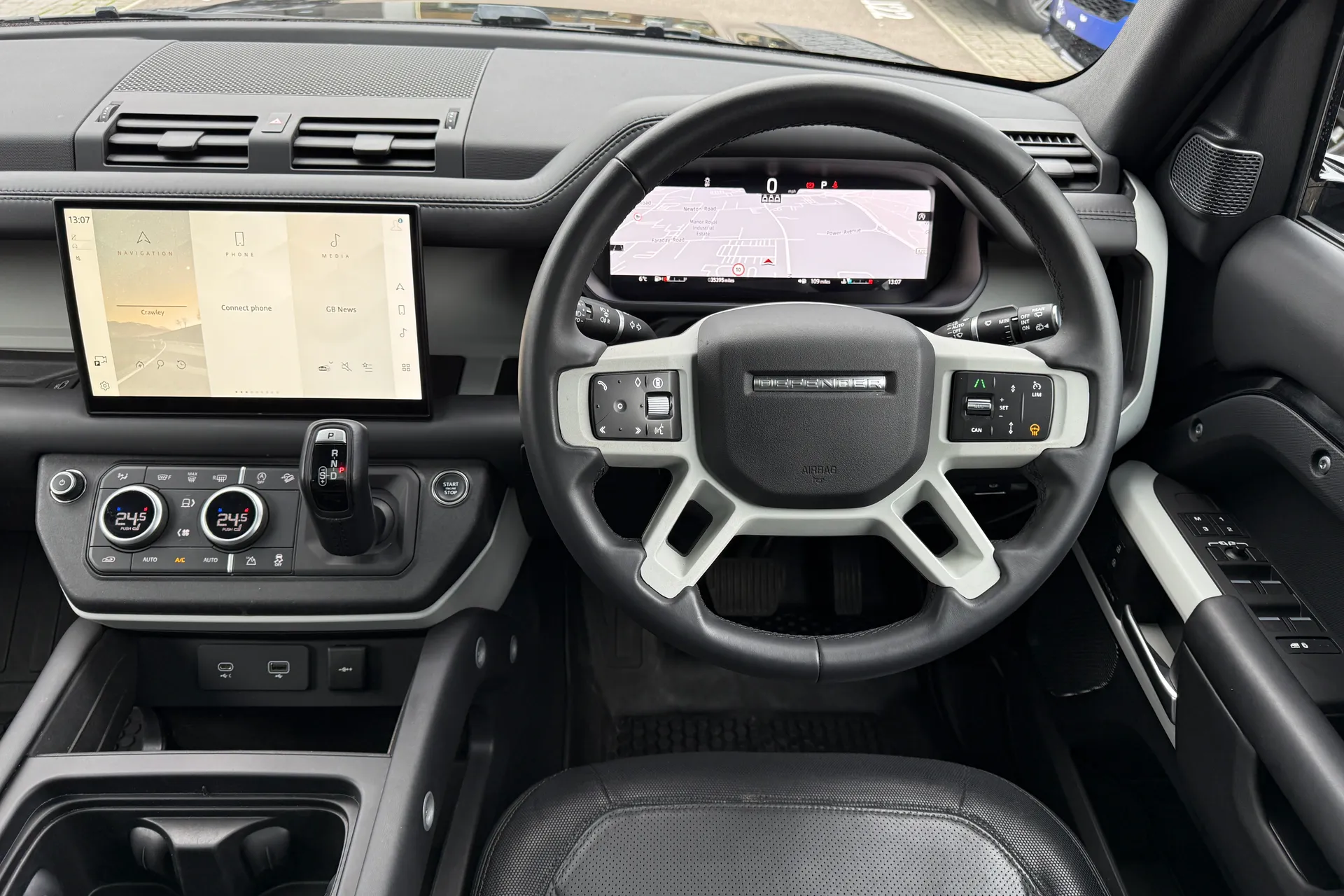 LAND ROVER DEFENDER thumbnail image number 27