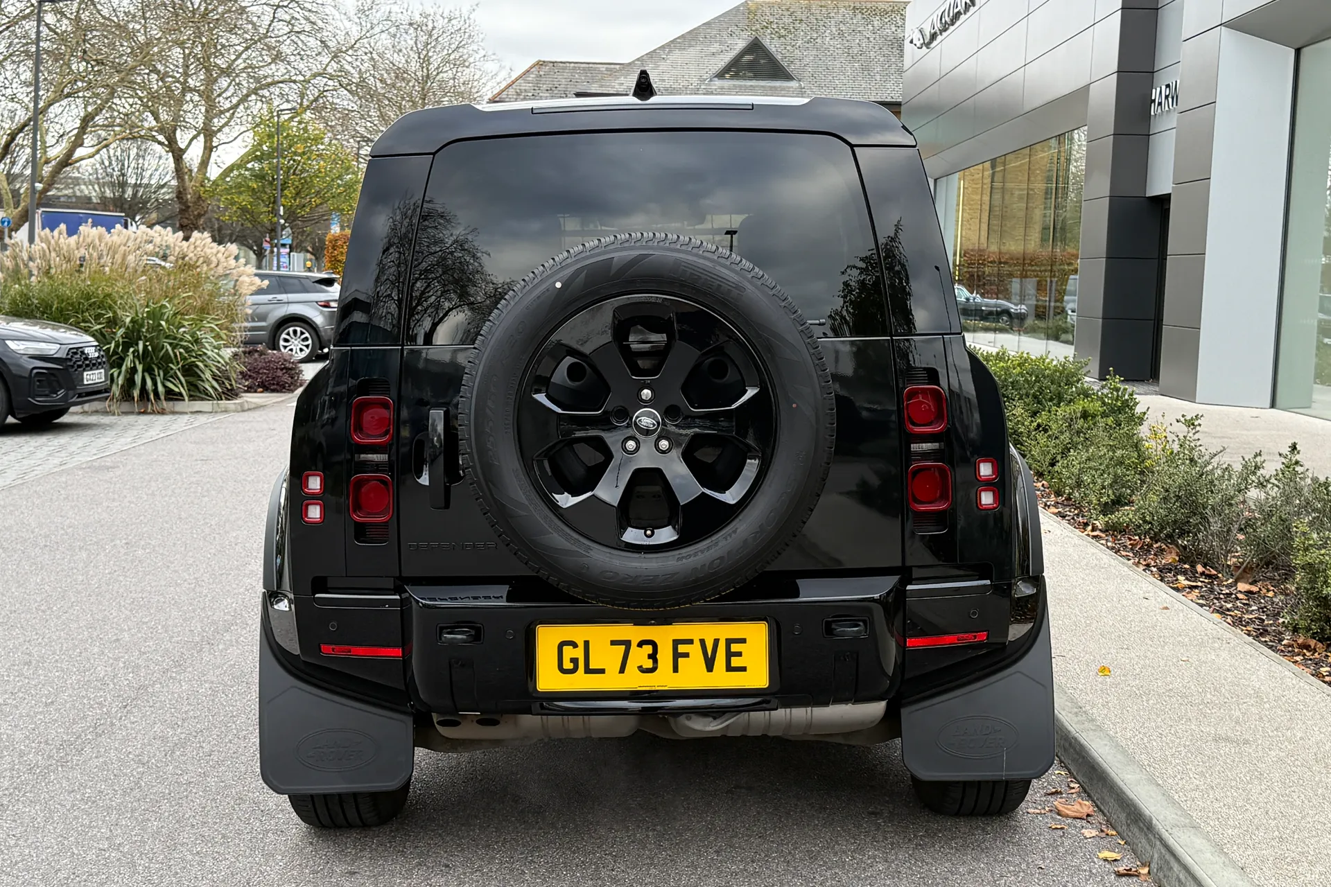 LAND ROVER DEFENDER thumbnail image number 16