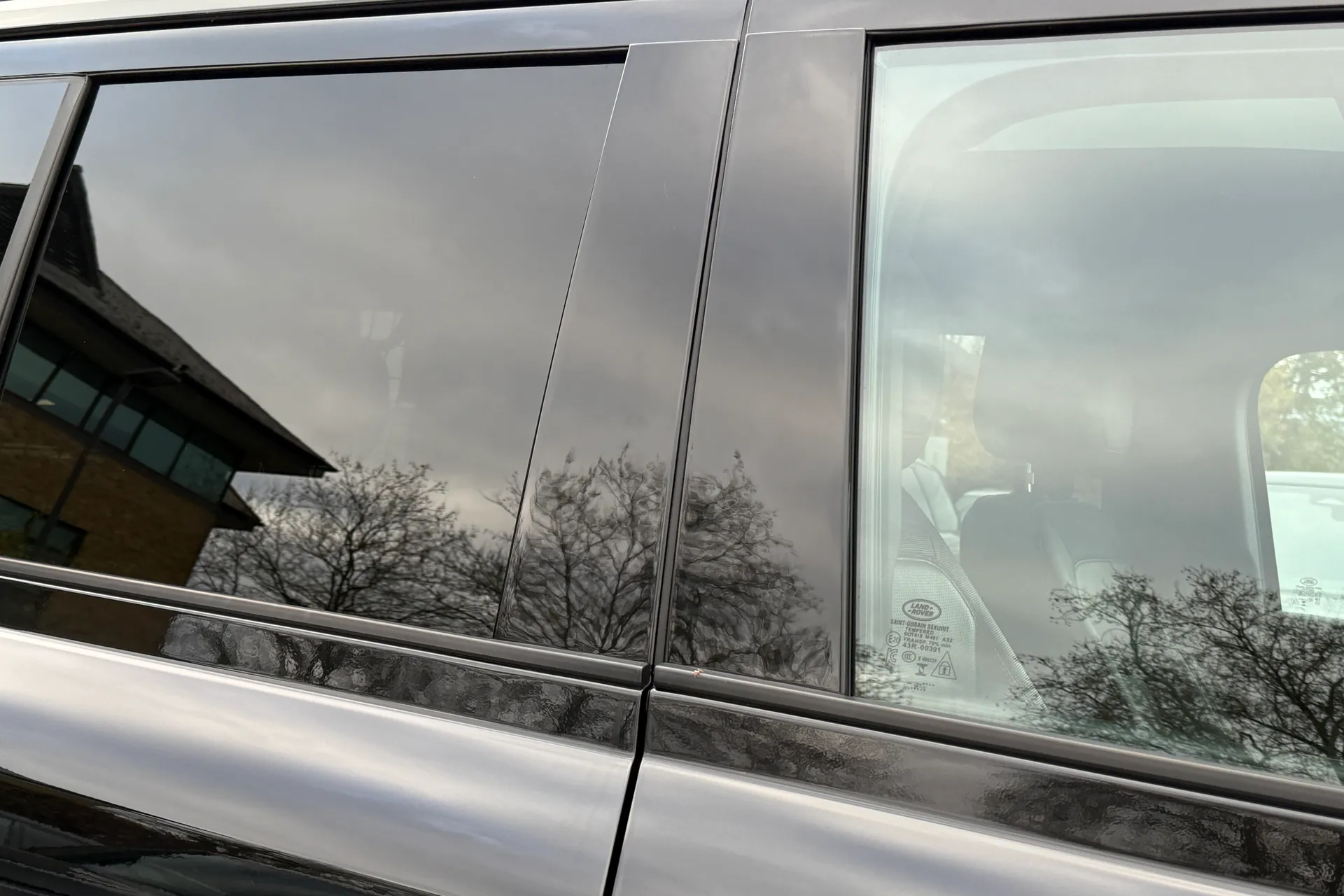 LAND ROVER DEFENDER thumbnail image number 22