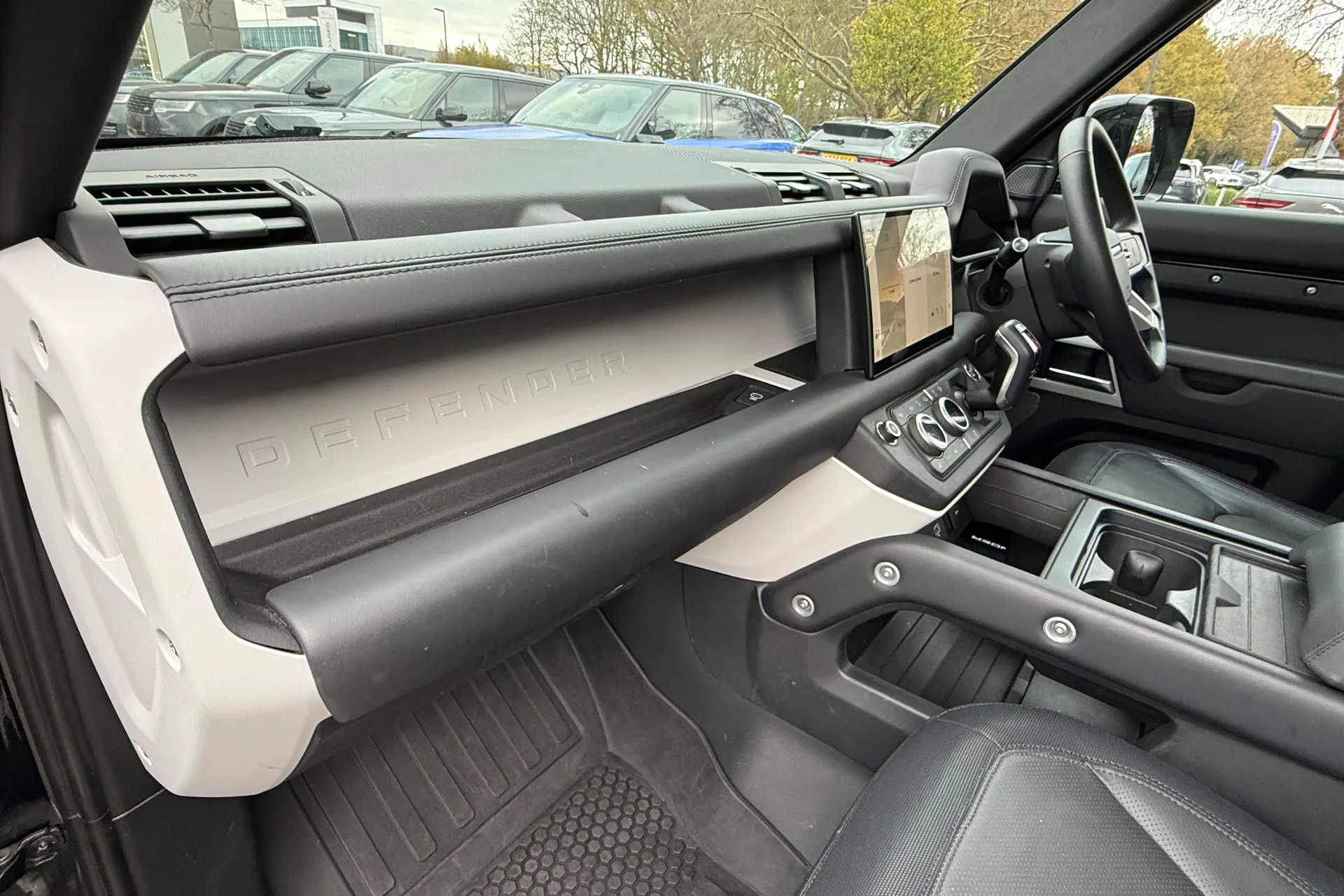 LAND ROVER DEFENDER thumbnail image number 43