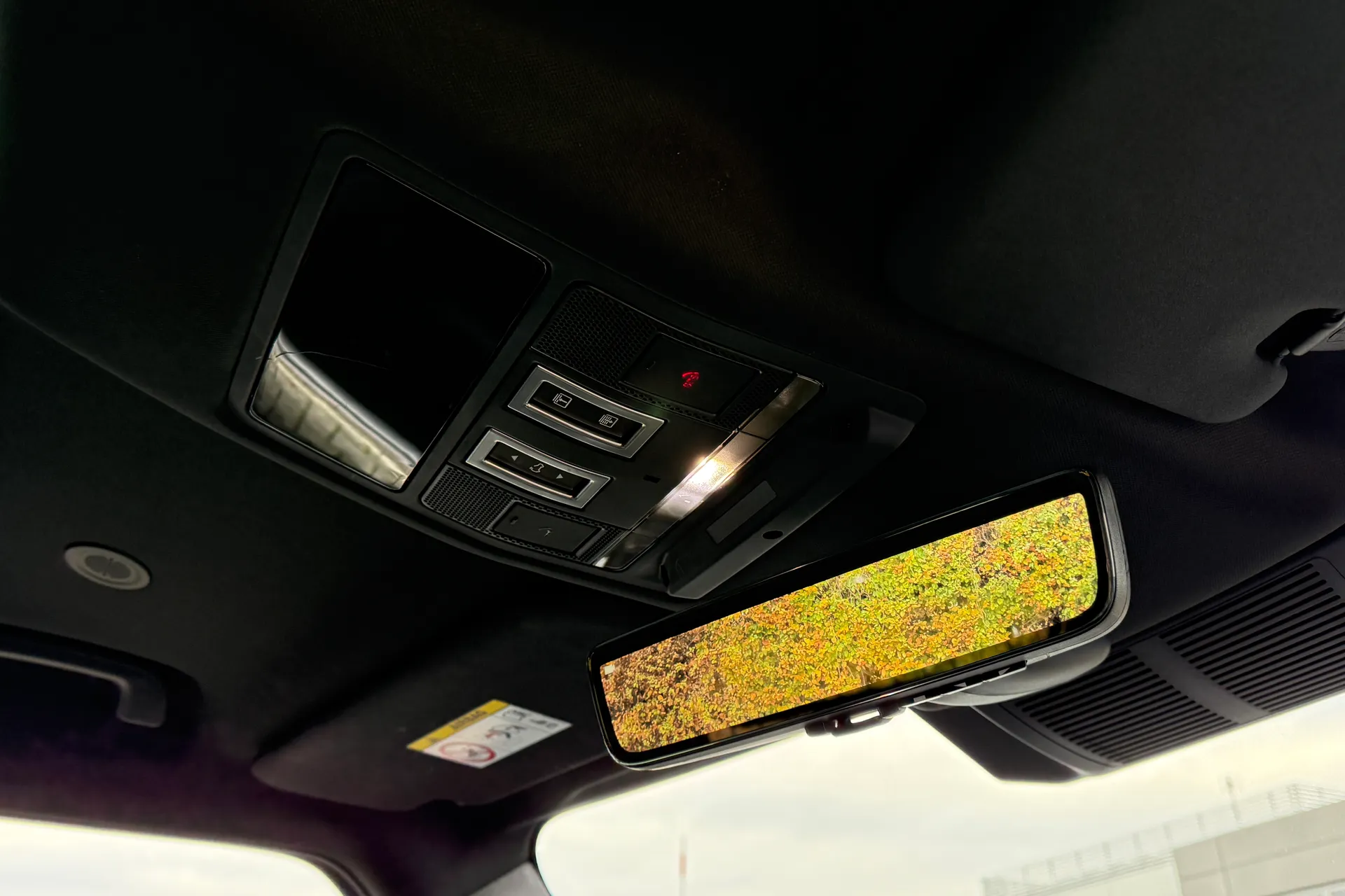 LAND ROVER DEFENDER thumbnail image number 28