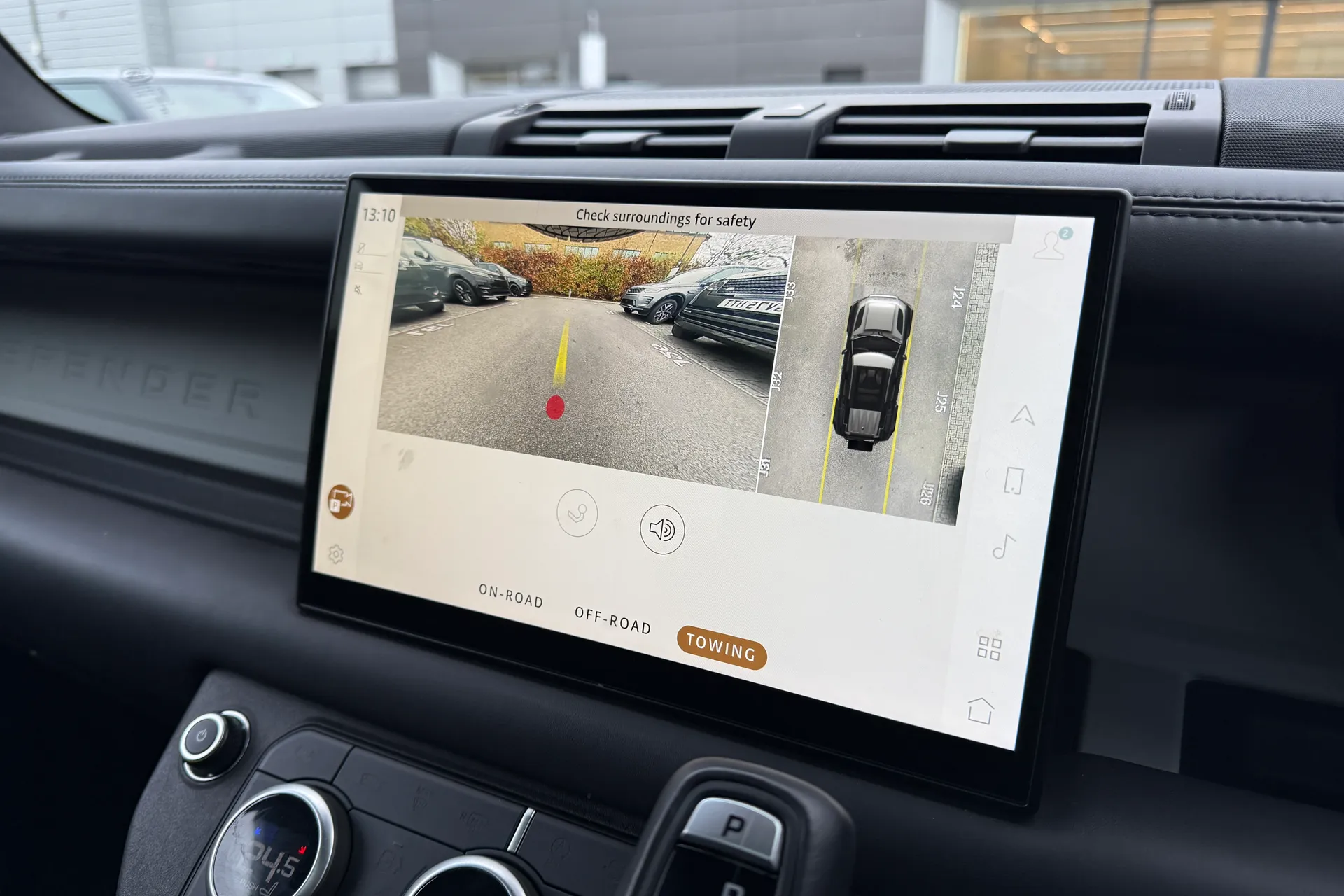 LAND ROVER DEFENDER thumbnail image number 8