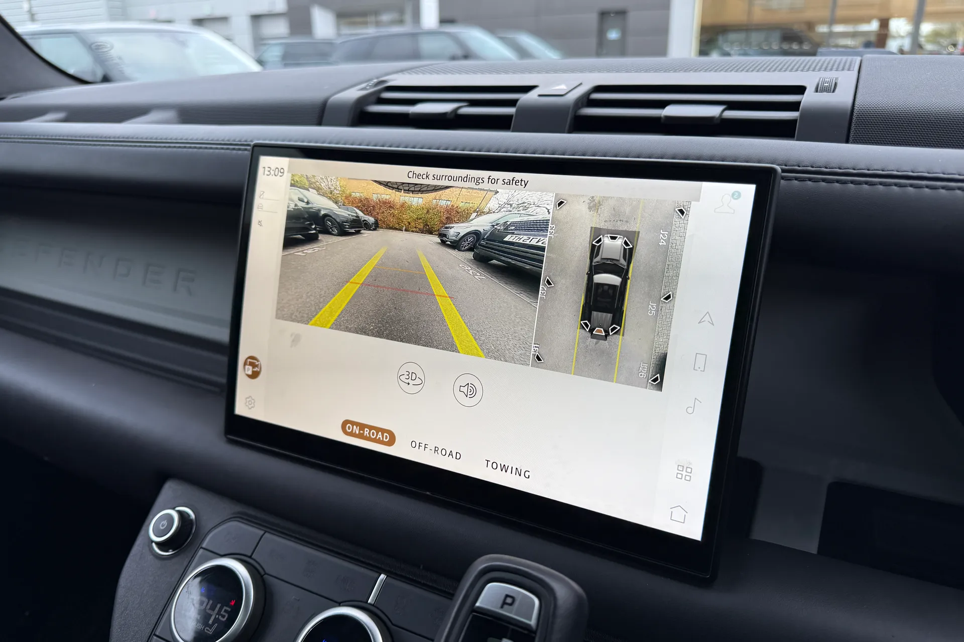 LAND ROVER DEFENDER thumbnail image number 9