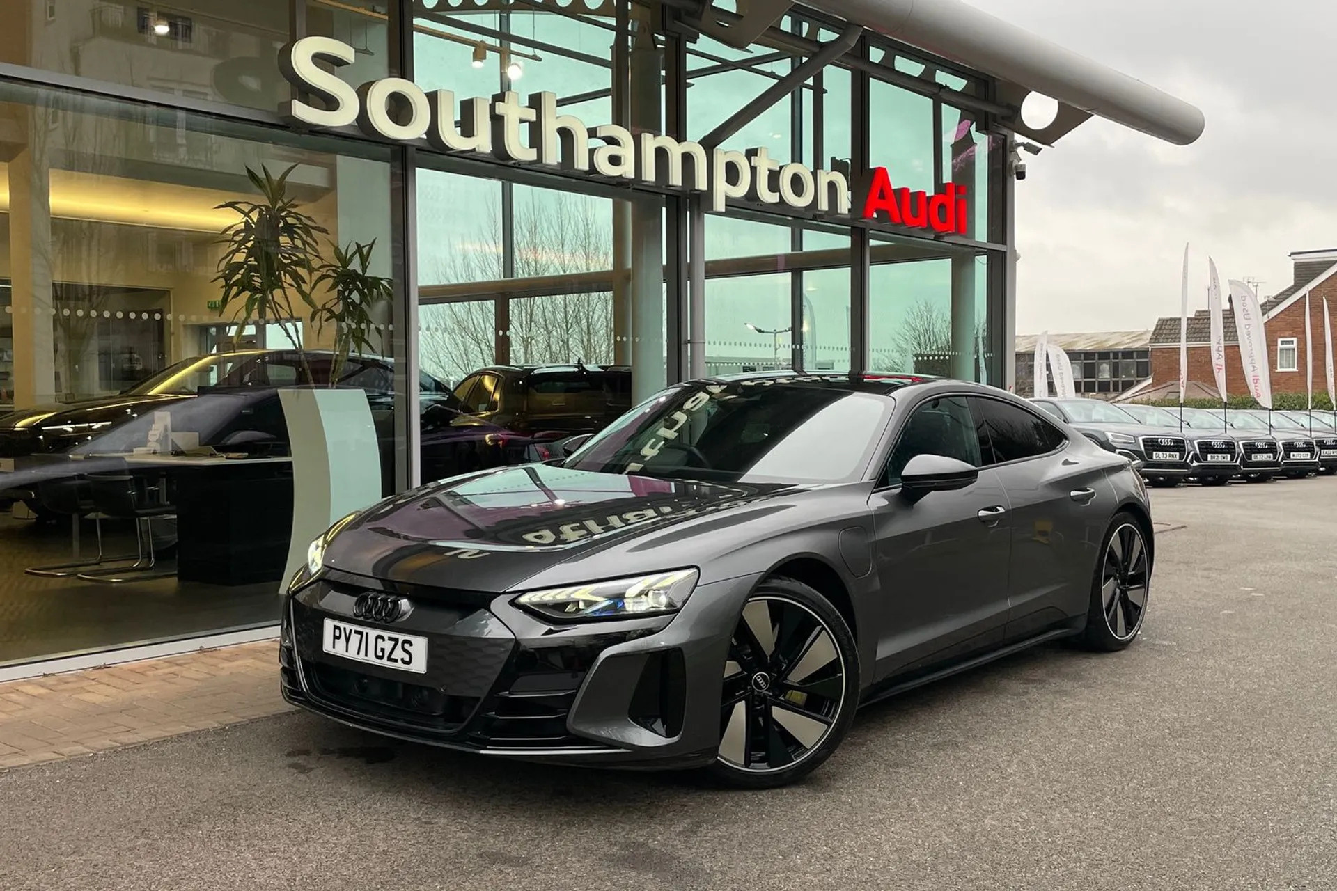 Audi RS e-tron GT thumbnail image number 13