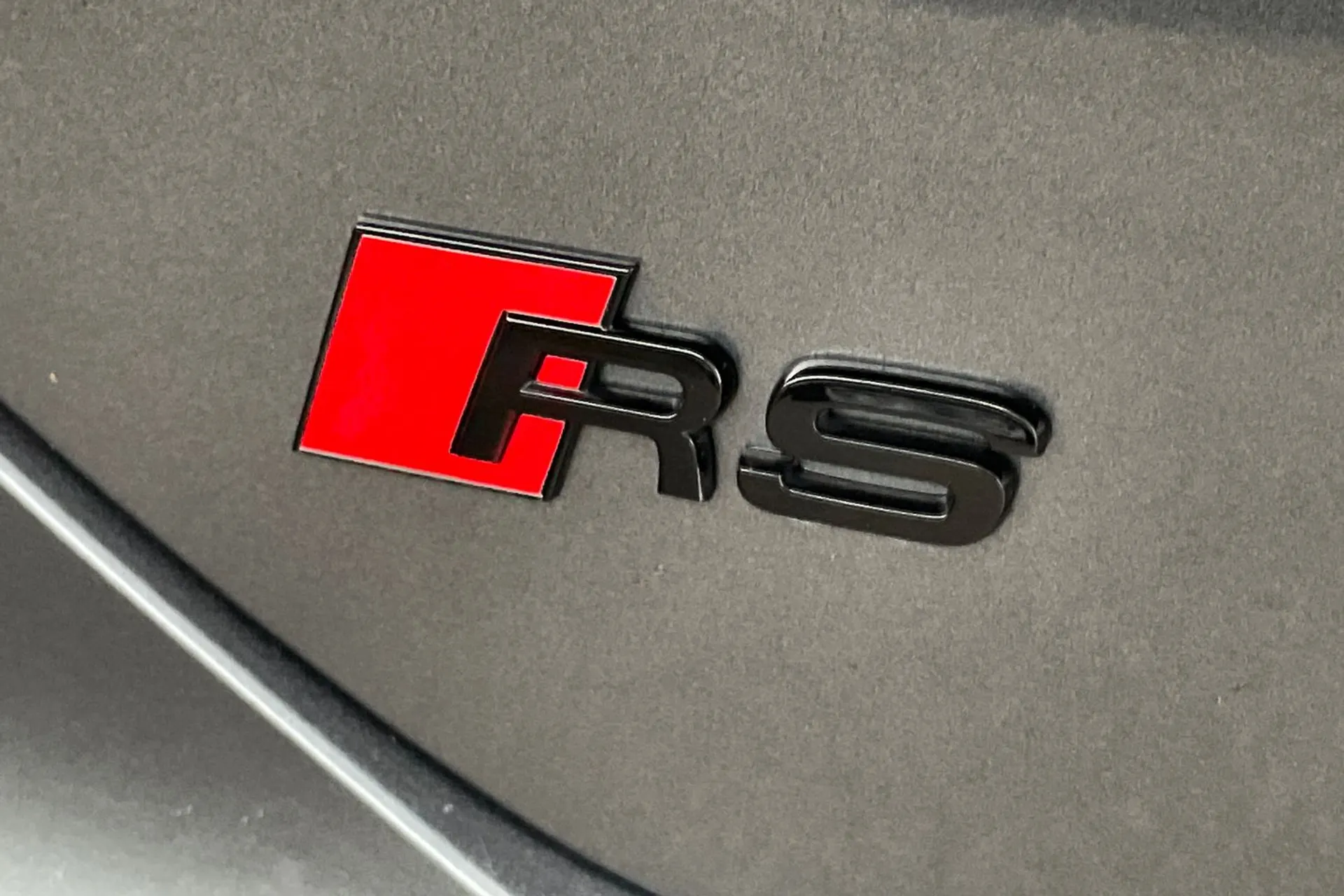 Audi RS e-tron GT thumbnail image number 48