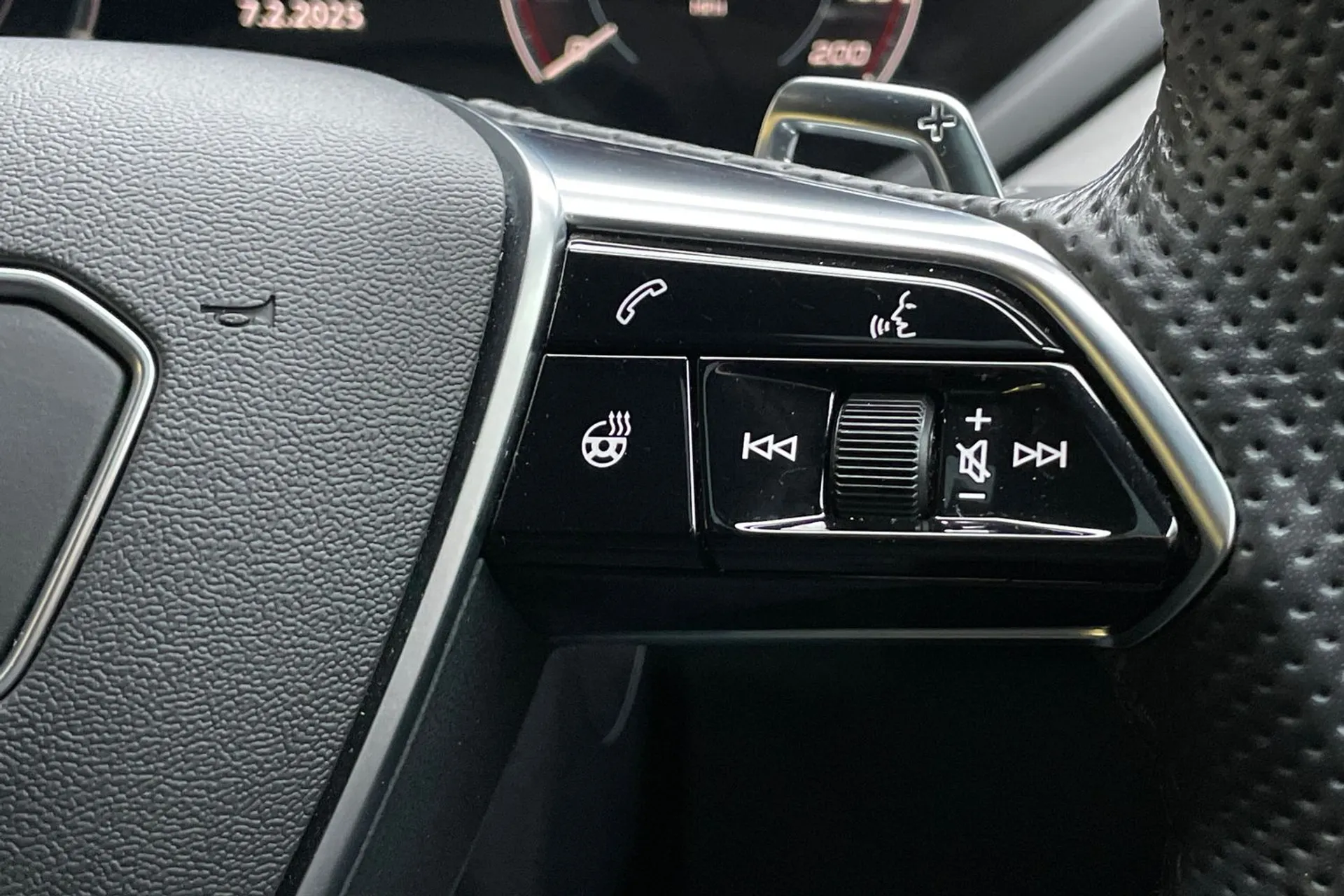 Audi RS e-tron GT thumbnail image number 36