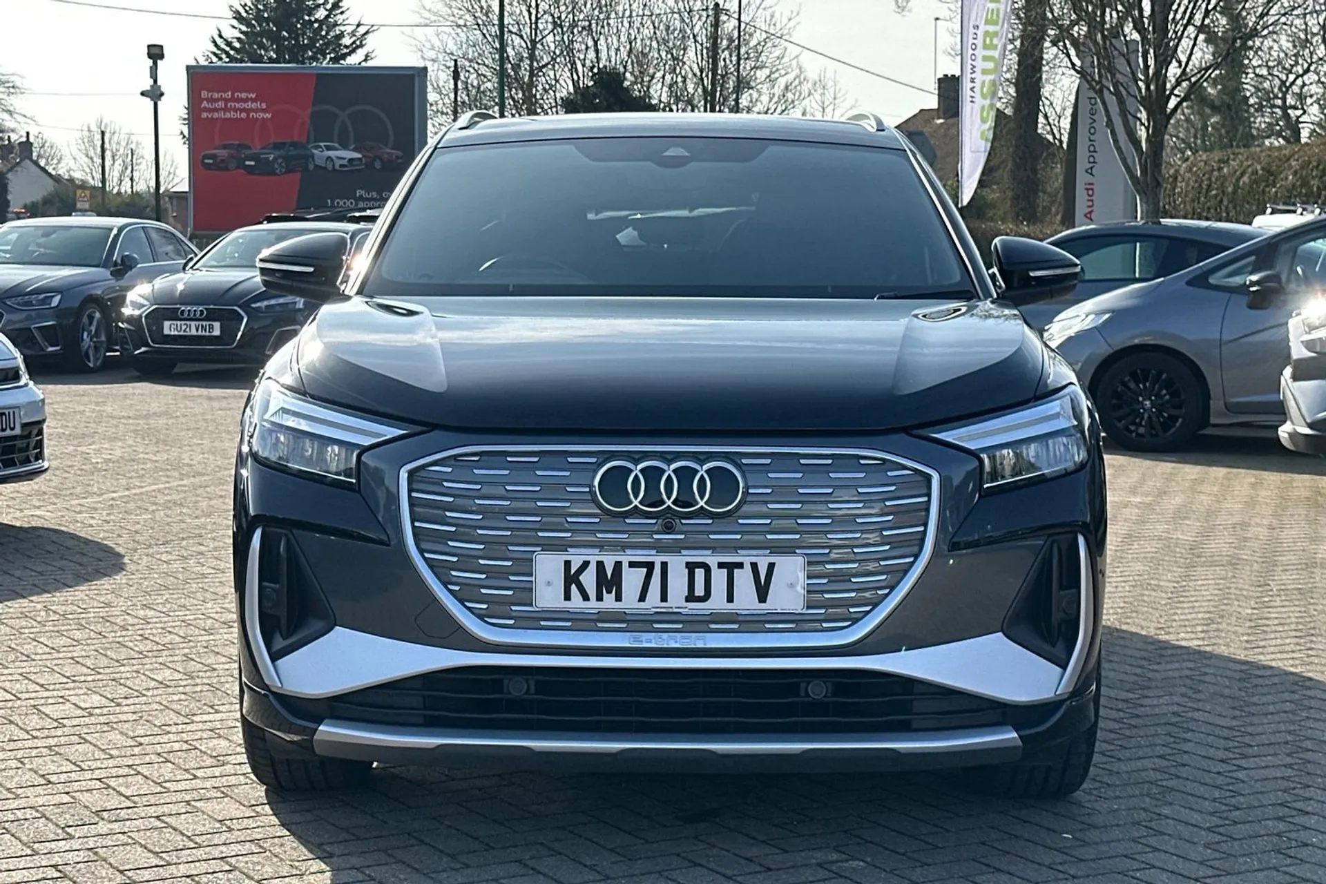 Audi Q4 thumbnail image number 19