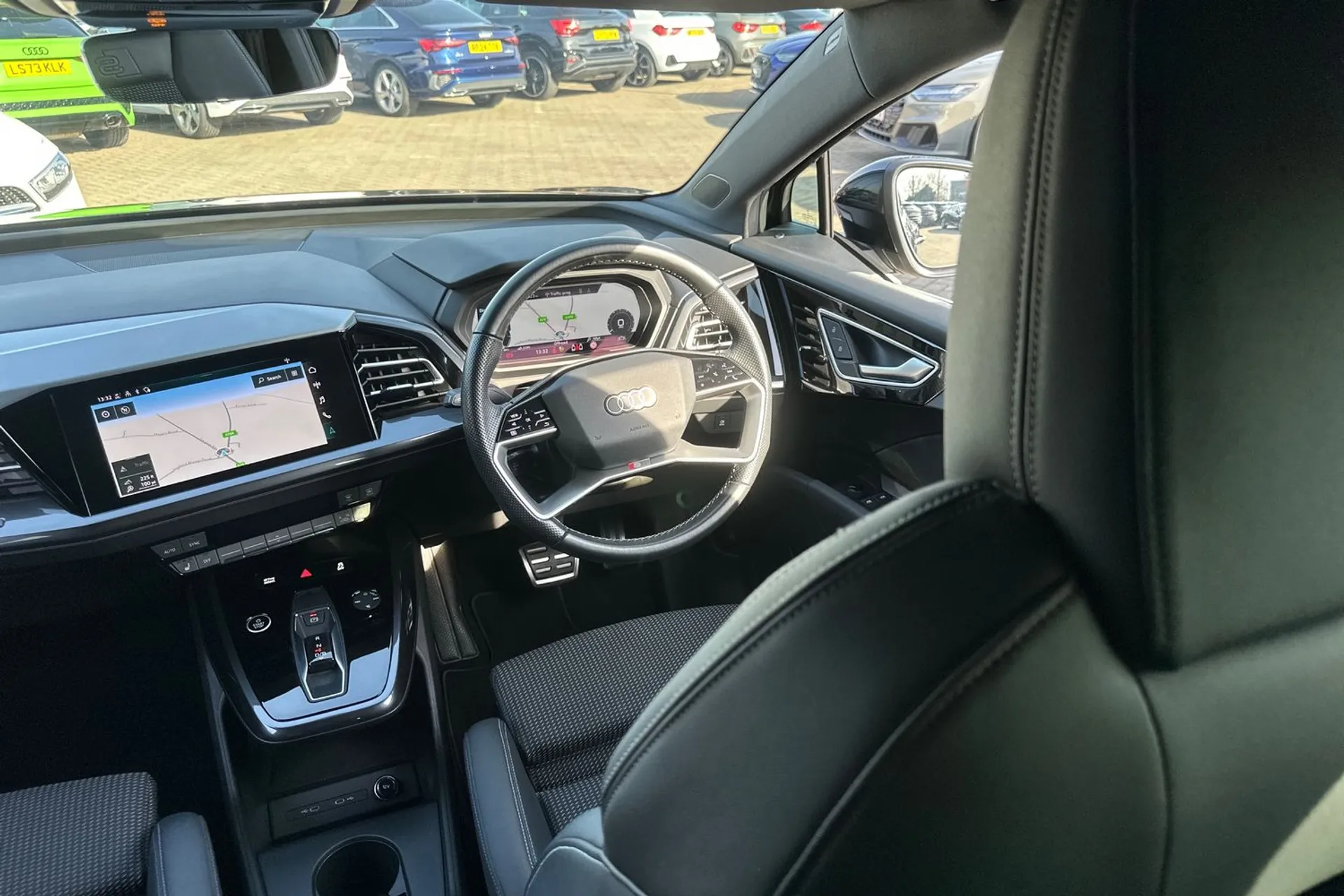 Audi Q4 thumbnail image number 37