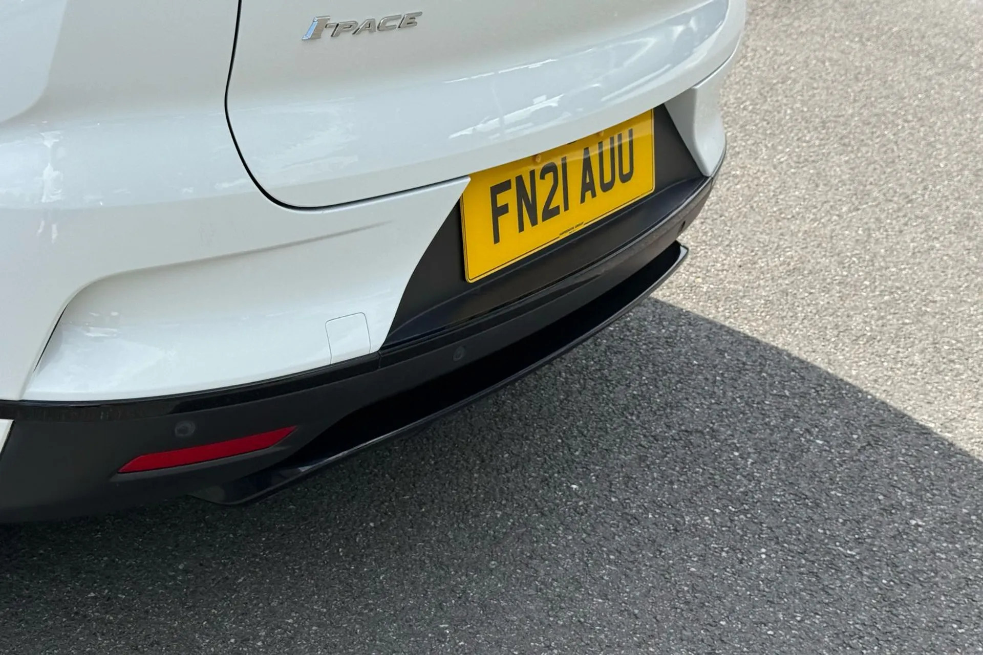 Jaguar I-PACE thumbnail image number 57