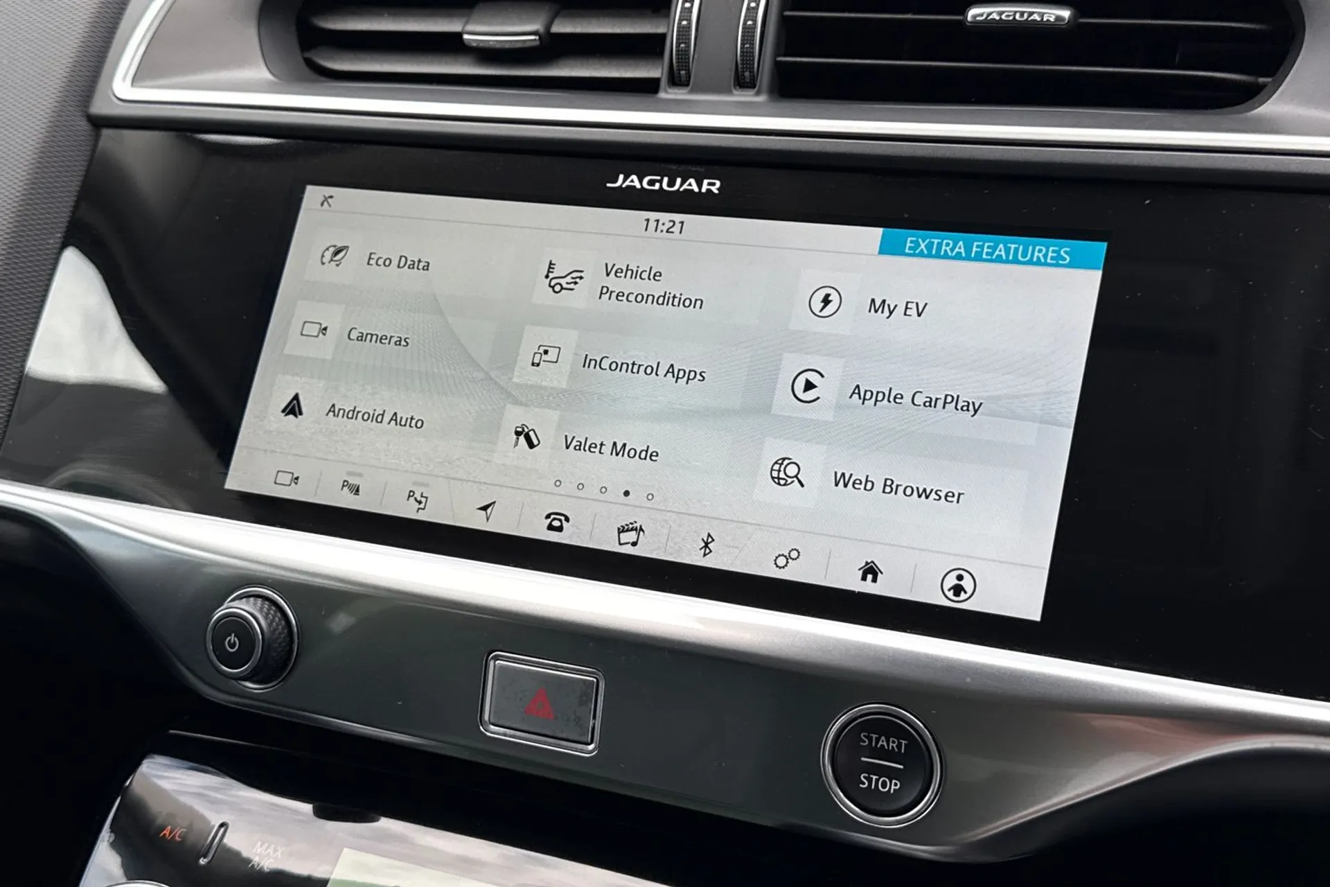 Jaguar I-PACE thumbnail image number 34